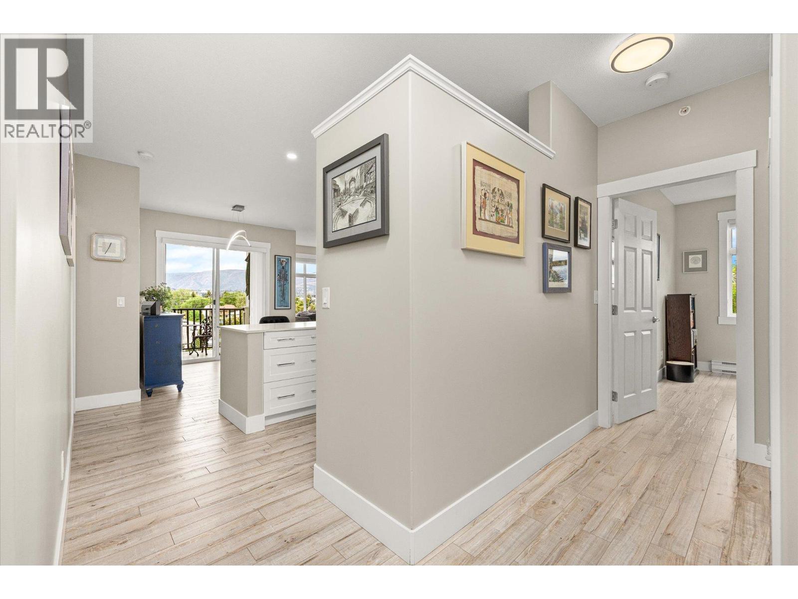1235 Klo Road Unit# 302, Kelowna, British Columbia  V1W 3N7 - Photo 4 - 10390921