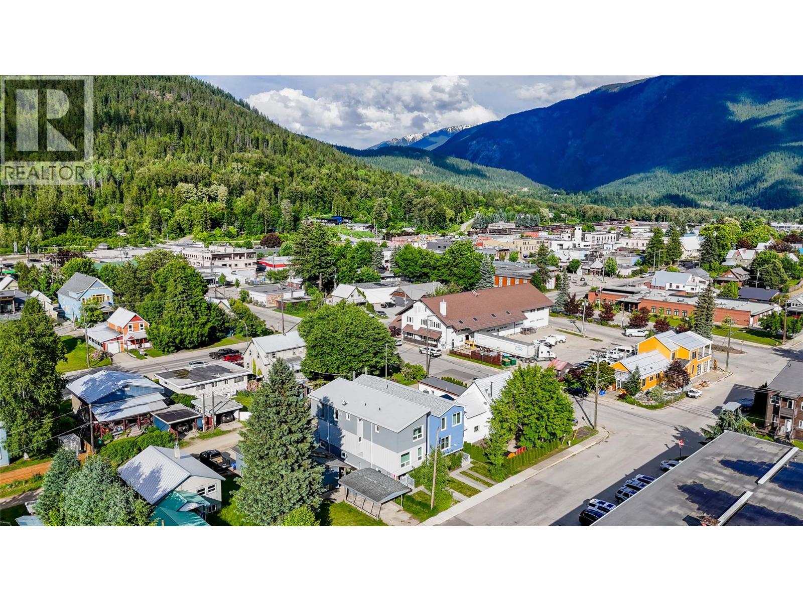 410 Fourth Street W, Revelstoke, British Columbia  V0E 2S0 - Photo 69 - 10390521