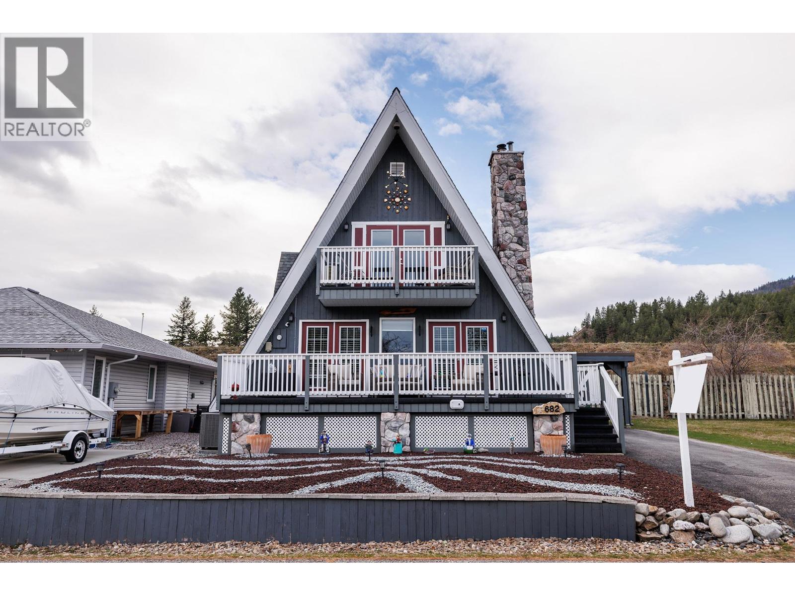 682 Cougar Street, vernon, British Columbia