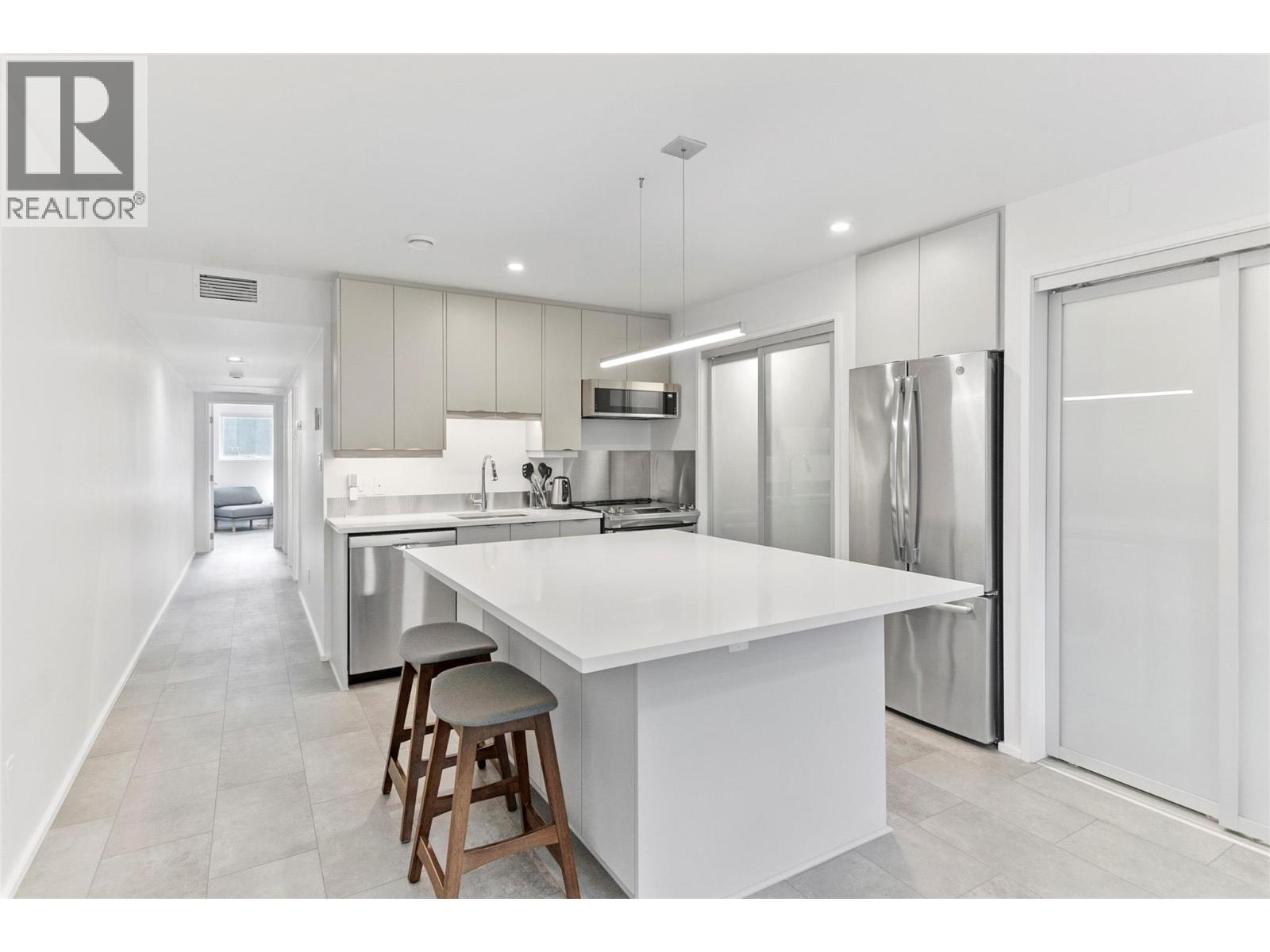 408 Fourth Street W, Revelstoke, British Columbia  V0E 2S0 - Photo 41 - 10390523