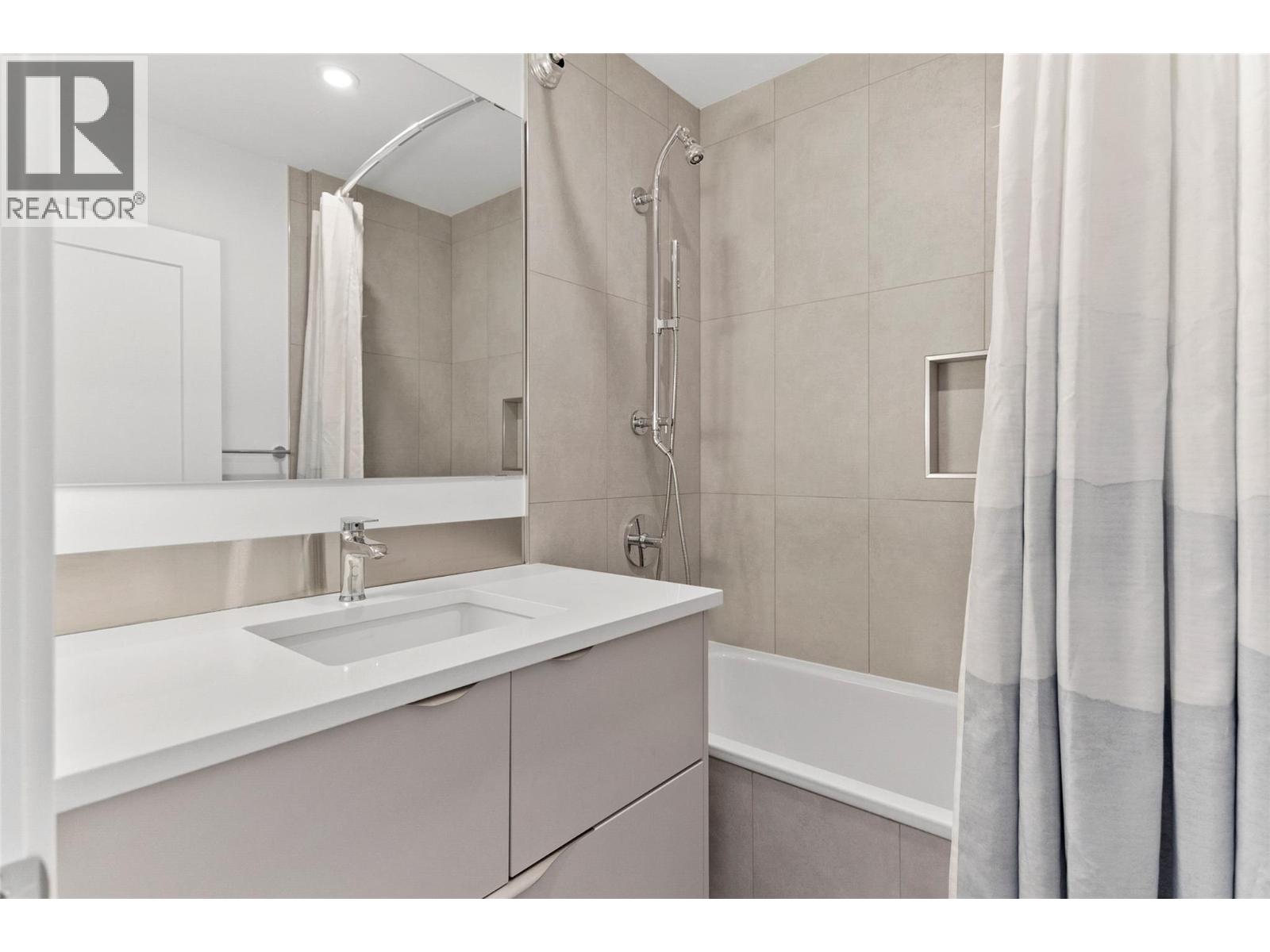 408 Fourth Street W, Revelstoke, British Columbia  V0E 2S0 - Photo 47 - 10390523
