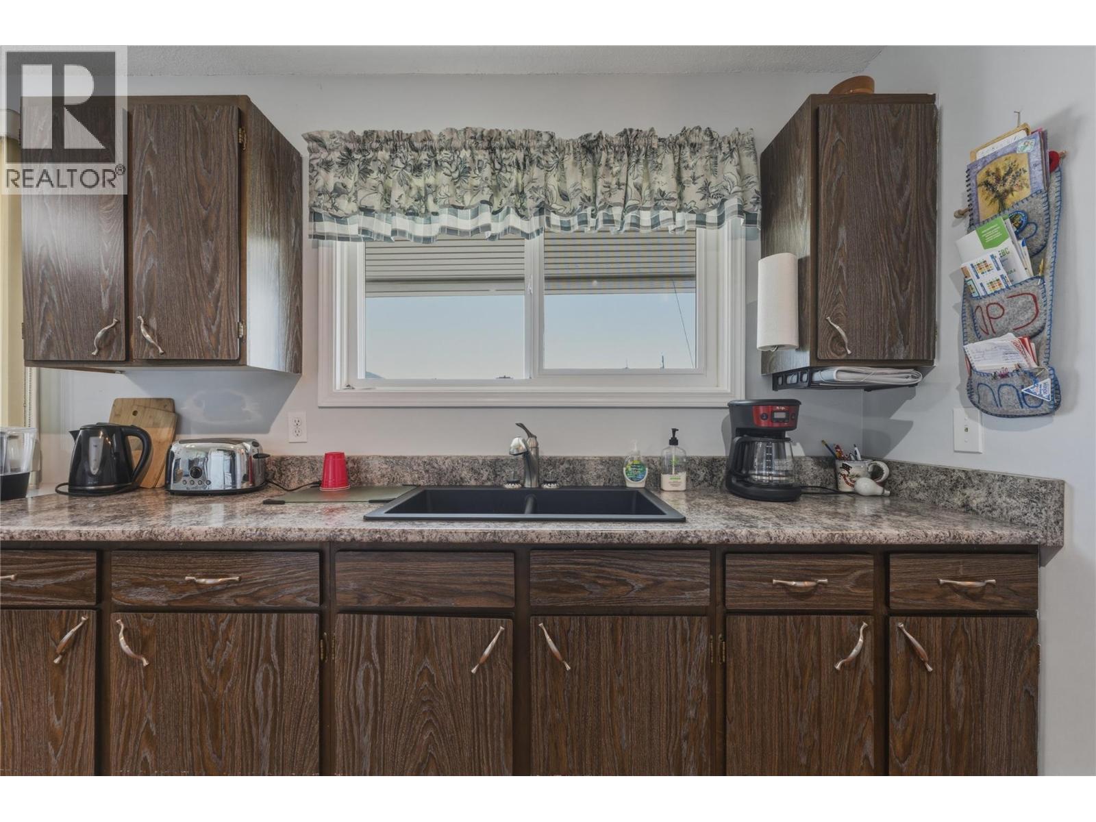 4300 16 Avenue, Vernon, British Columbia  V1T 6P4 - Photo 11 - 10389351