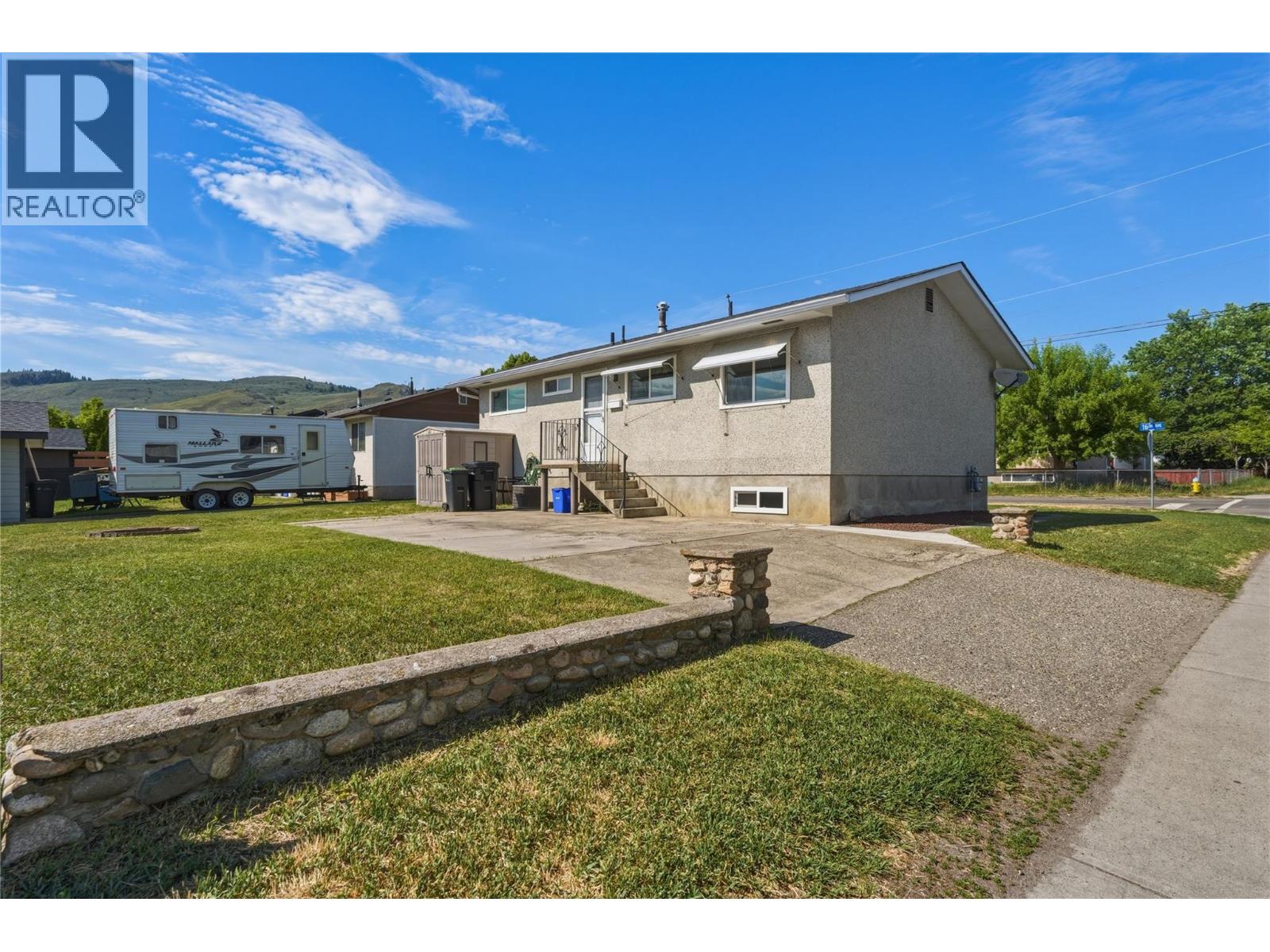 4300 16 Avenue, Vernon, British Columbia  V1T 6P4 - Photo 33 - 10389351