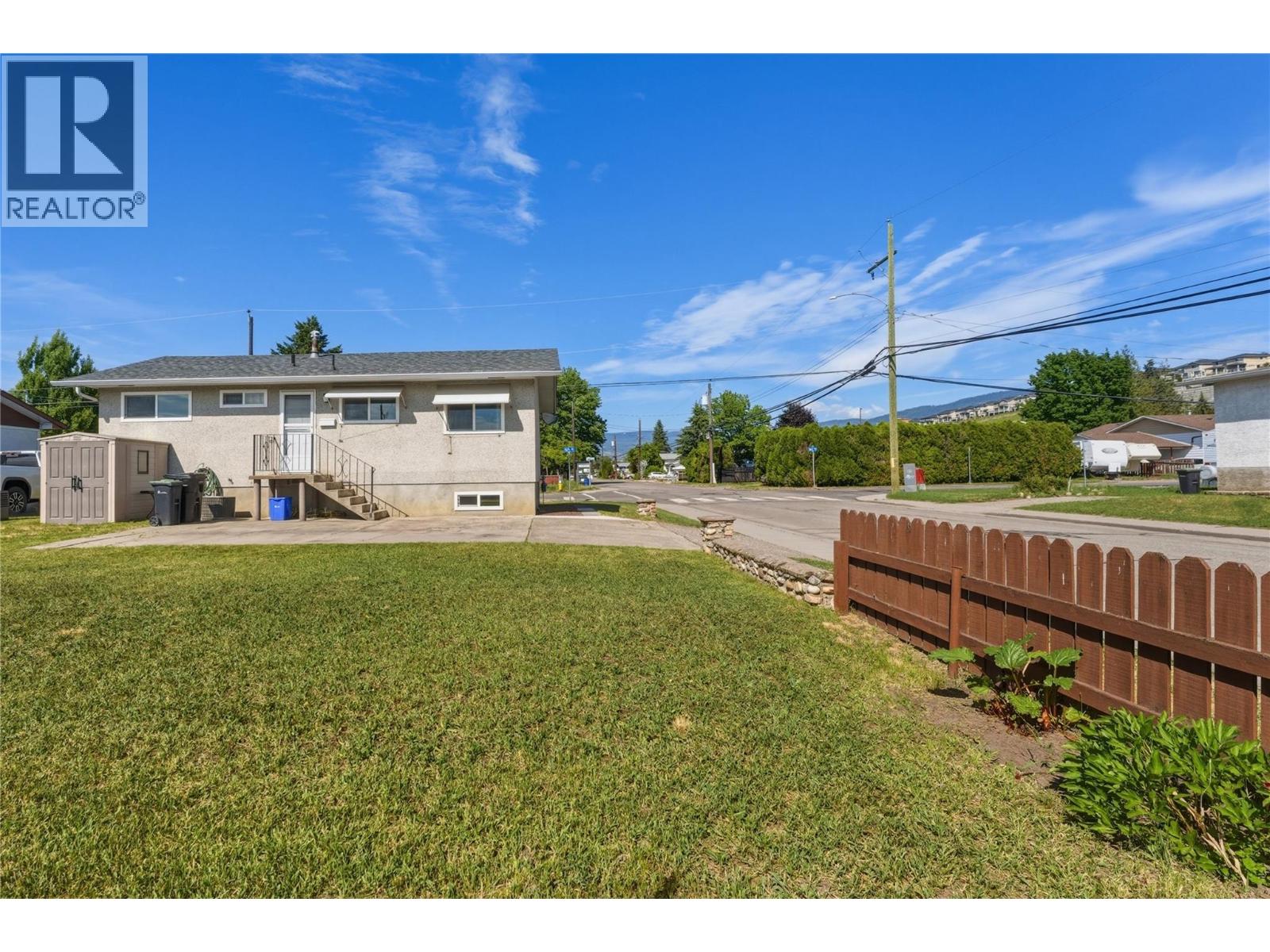 4300 16 Avenue, Vernon, British Columbia  V1T 6P4 - Photo 34 - 10389351