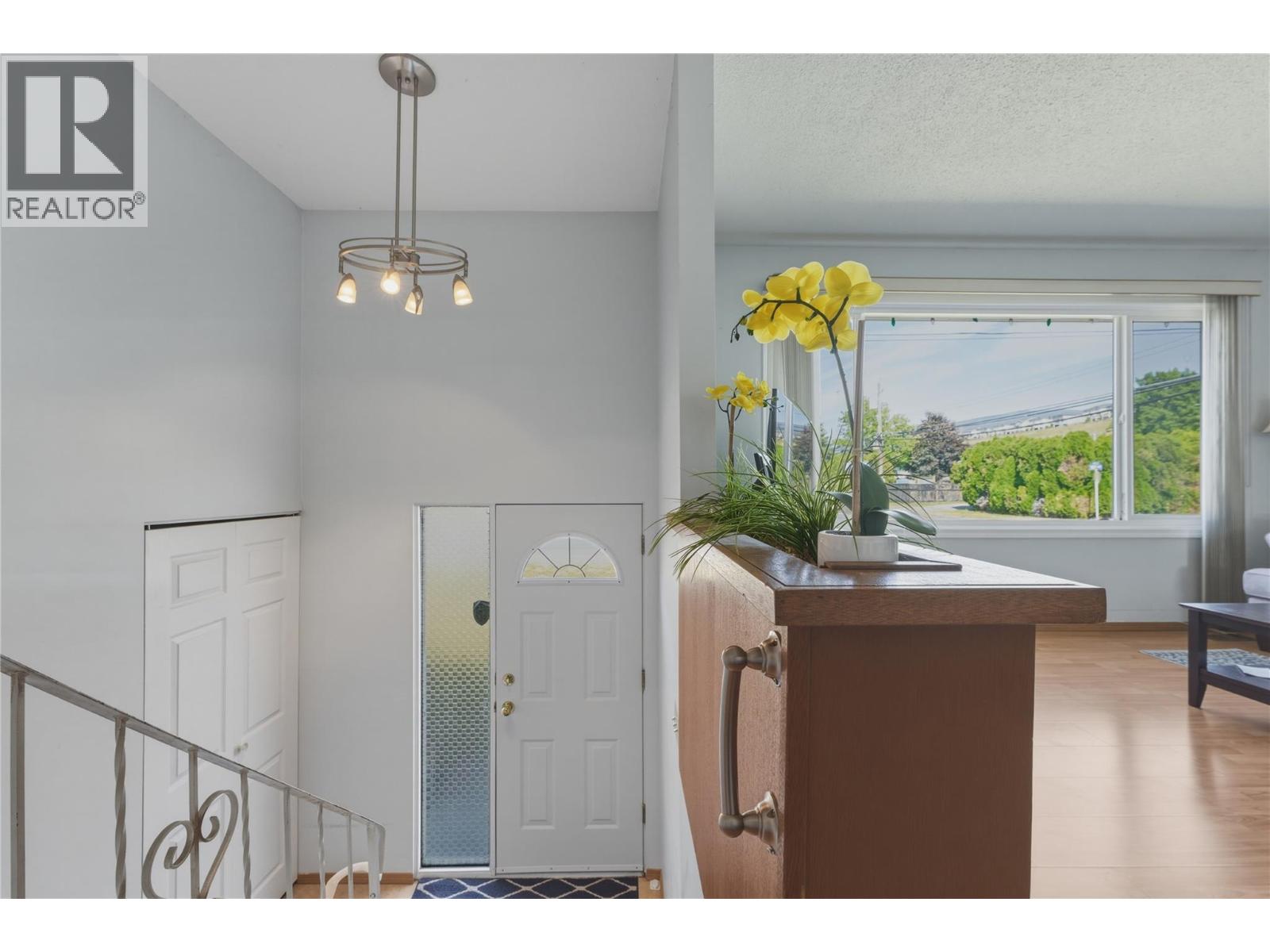 4300 16 Avenue, Vernon, British Columbia  V1T 6P4 - Photo 4 - 10389351