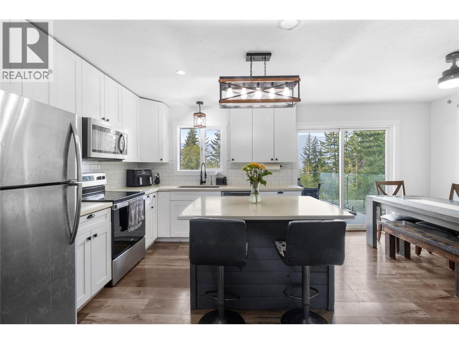4018 Greaves Road, Eagle Bay, British Columbia  V0E 1T0 - Photo 10 - 10391107