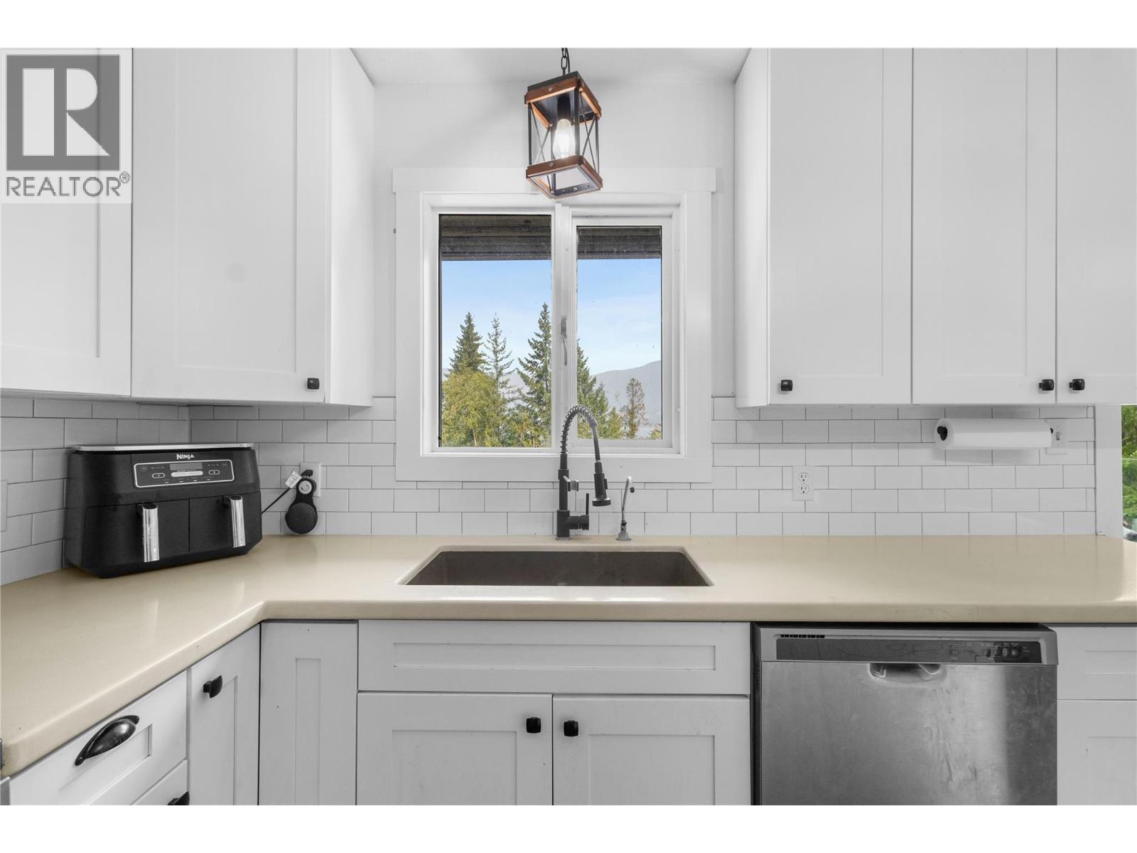 4018 Greaves Road, Eagle Bay, British Columbia  V0E 1T0 - Photo 15 - 10391107