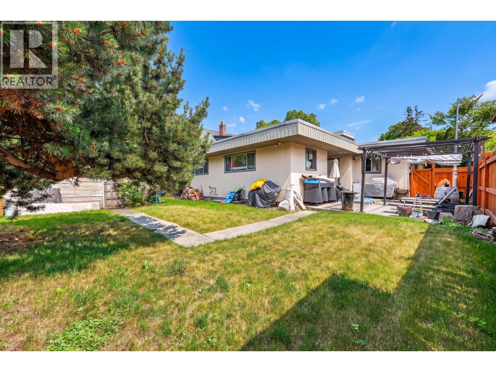 348 Burne Avenue, Kelowna, British Columbia  V1Y 5P1 - Photo 15 - 10391202