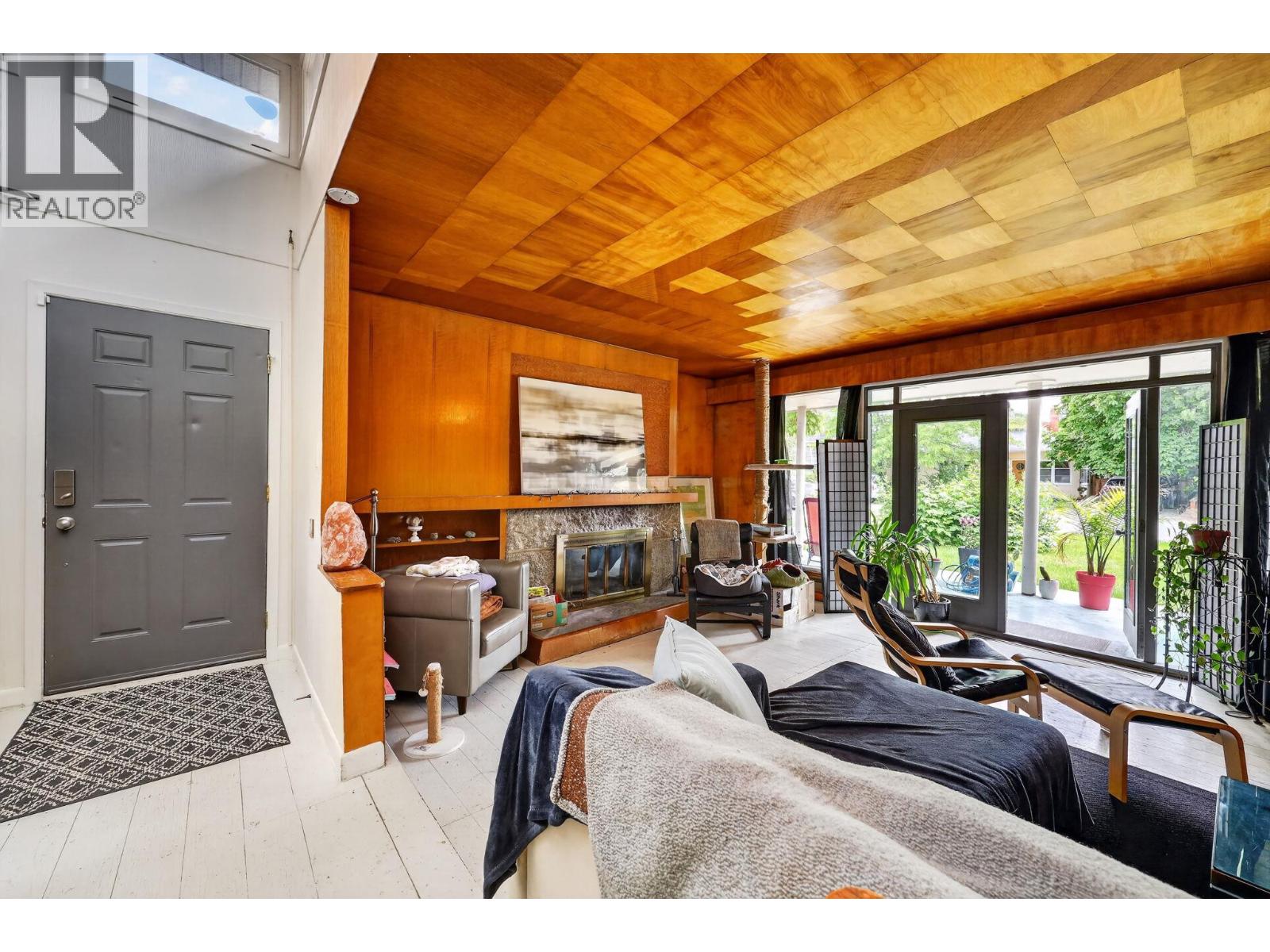 348 Burne Avenue, Kelowna, British Columbia  V1Y 5P1 - Photo 6 - 10391202