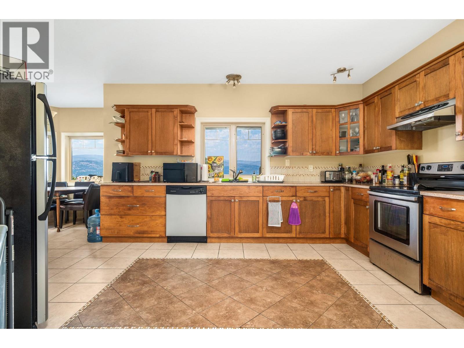 9265 Kokanee Road, Vernon, British Columbia  V1H 1K4 - Photo 33 - 10391219