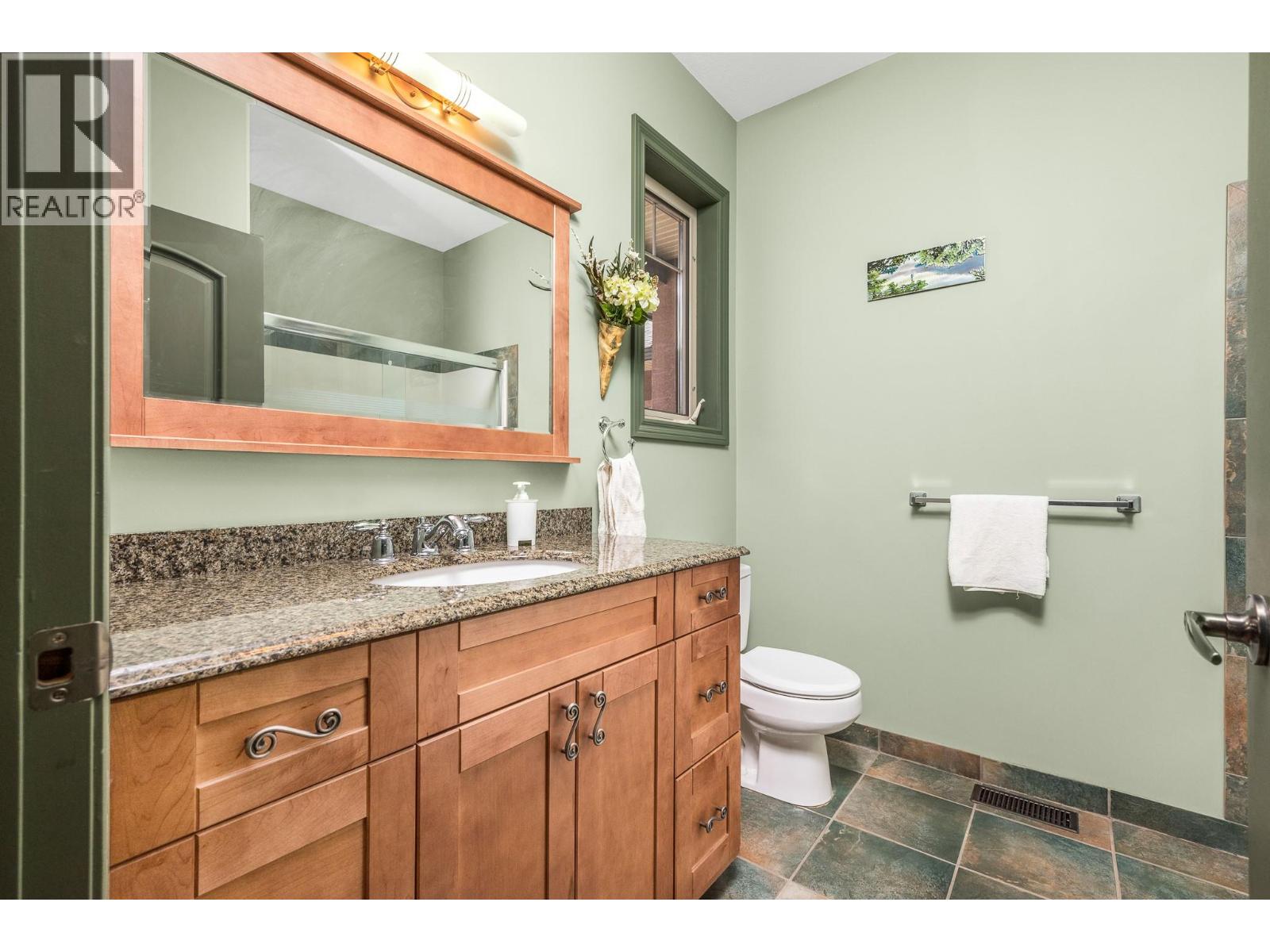 9265 Kokanee Road, Vernon, British Columbia  V1H 1K4 - Photo 36 - 10391219