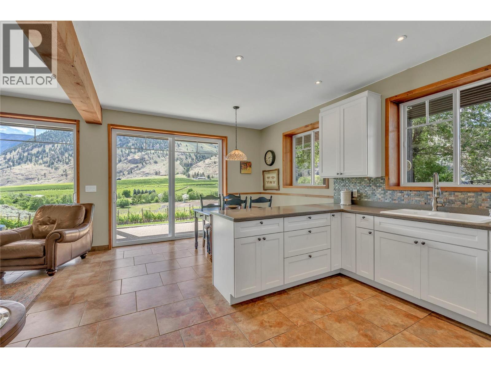 2795 Liddicoat Road, Keremeos, British Columbia  V0X 1N4 - Photo 4 - 10391278