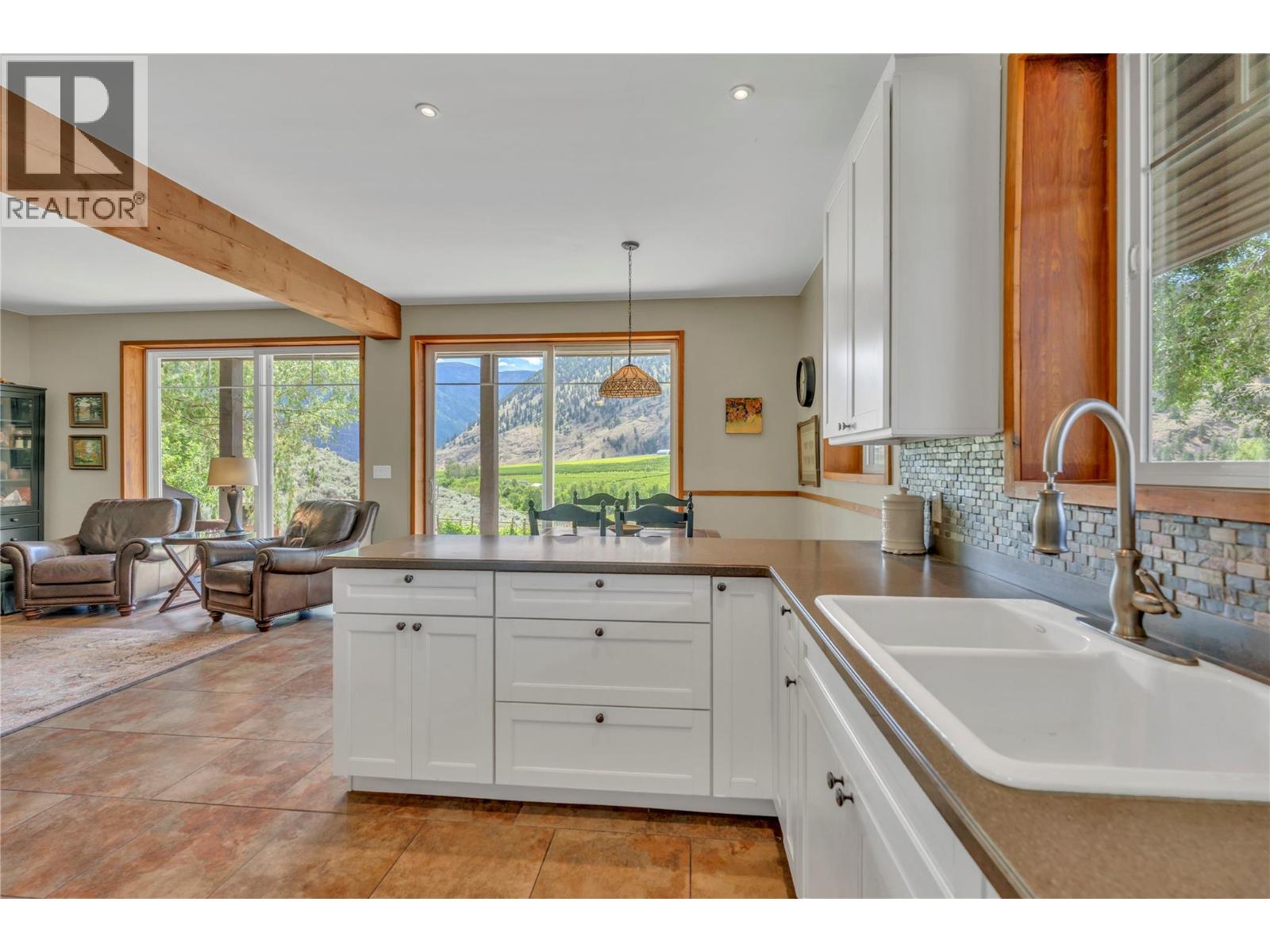 2795 Liddicoat Road, Keremeos, British Columbia  V0X 1N4 - Photo 9 - 10391278
