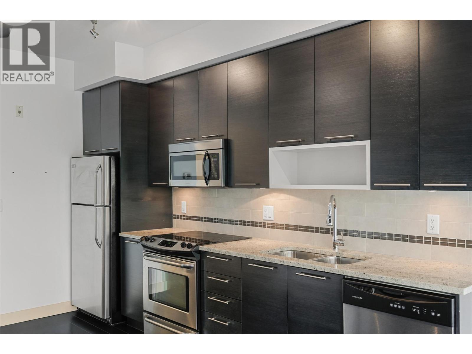 1030 Talasa Way Unit# 2411, Kamloops, British Columbia  V2H 0C3 - Photo 11 - 10390990