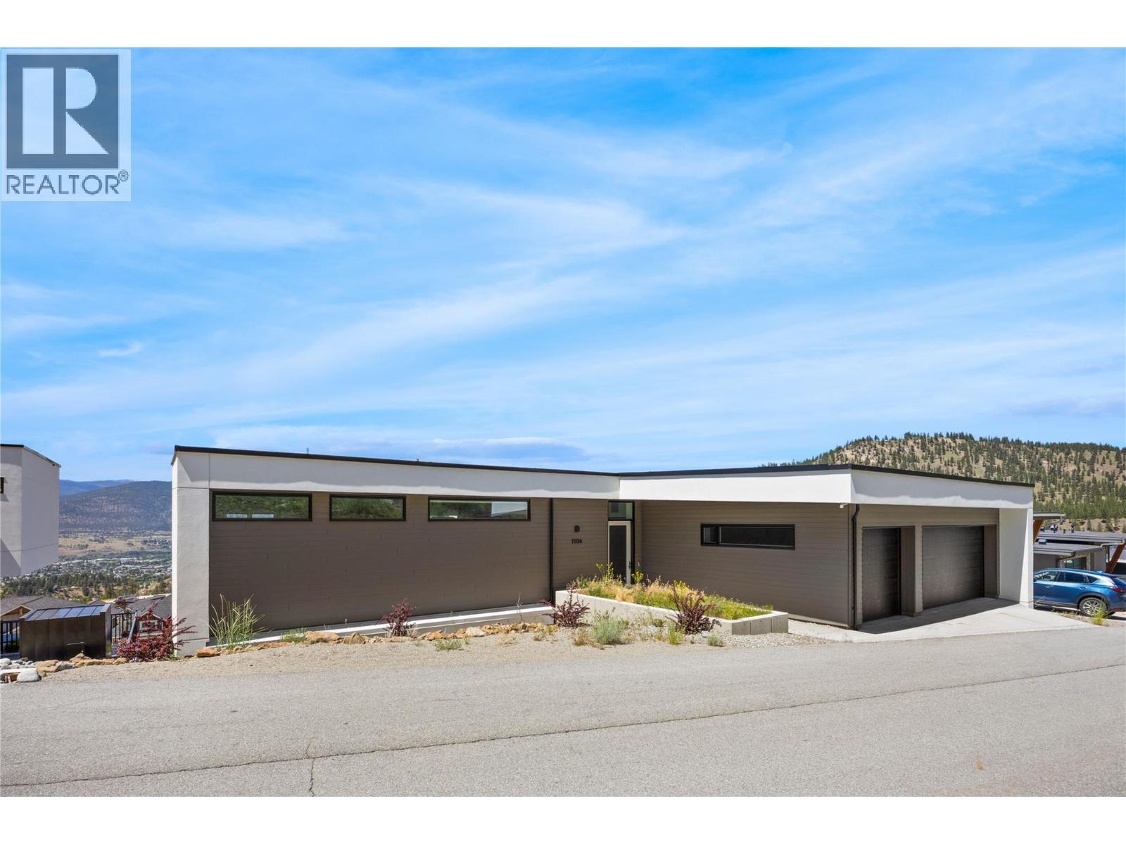 1106 Syer Road, Penticton, British Columbia  V2A 9G4 - Photo 2 - 10391180