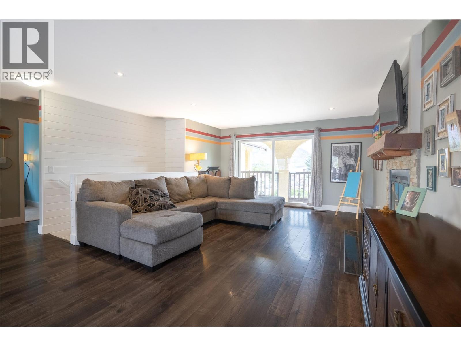 13 Heather Place, Osoyoos, British Columbia  V0H 1V1 - Photo 2 - 10390692