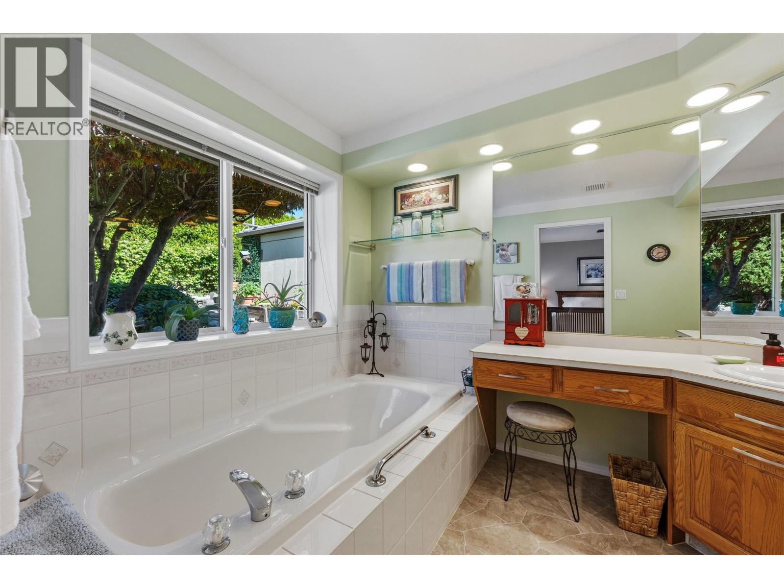 422 Ridge Road, Penticton, British Columbia  V2A 8N7 - Photo 31 - 10391267