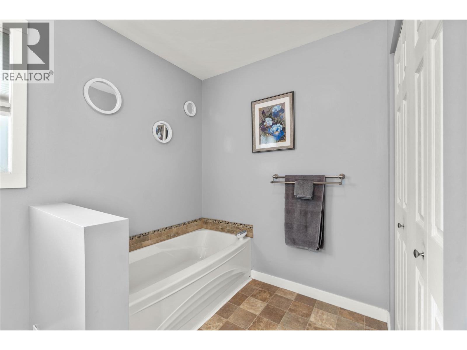 797 Ridgeview Terrace, Kamloops, British Columbia  V2B 4G8 - Photo 13 - 10391235