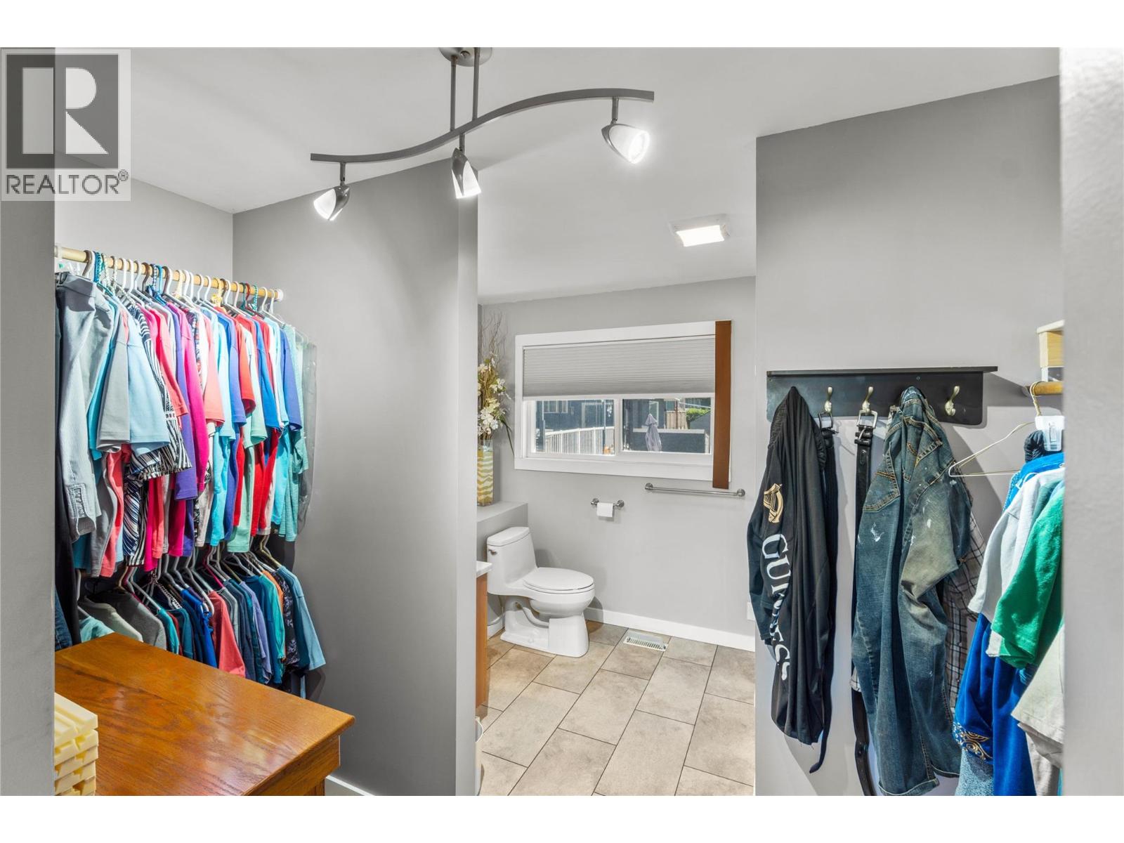797 Ridgeview Terrace, Kamloops, British Columbia  V2B 4G8 - Photo 16 - 10391235