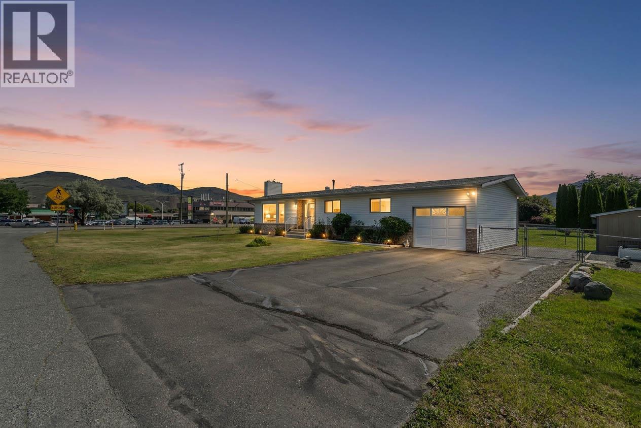 797 Ridgeview Terrace, Kamloops, British Columbia  V2B 4G8 - Photo 2 - 10391235