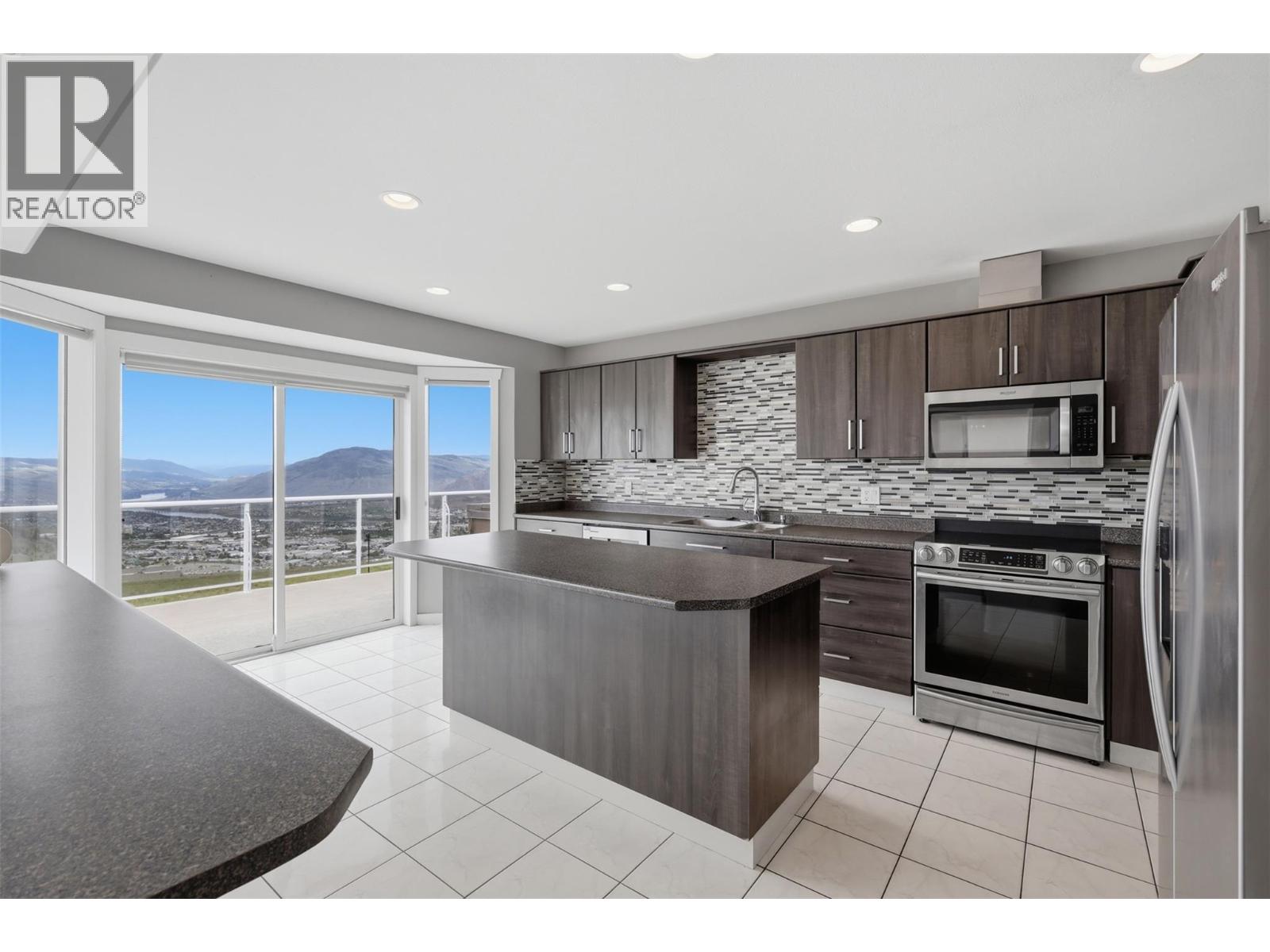 2019 Muirfield Road, Kamloops, British Columbia  V1S 1S6 - Photo 16 - 10391100