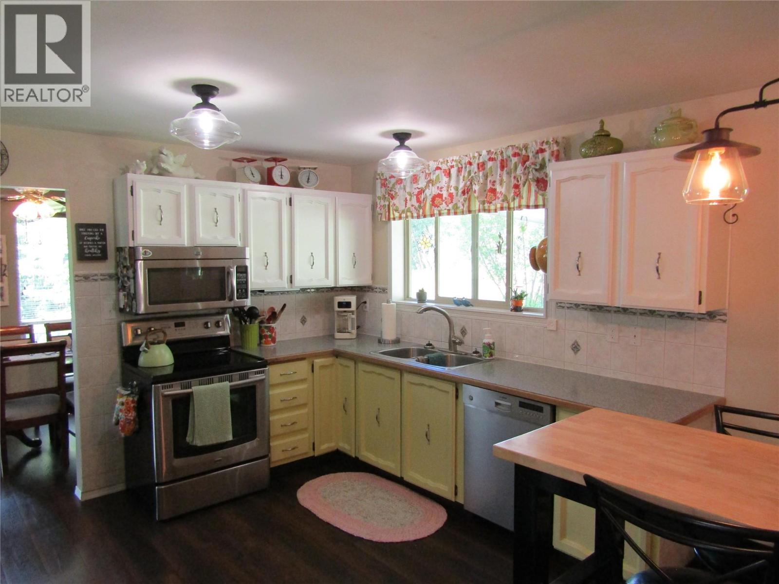 884 Strathmore Avenue, Greenwood, British Columbia  V0H 1J0 - Photo 12 - 10390938