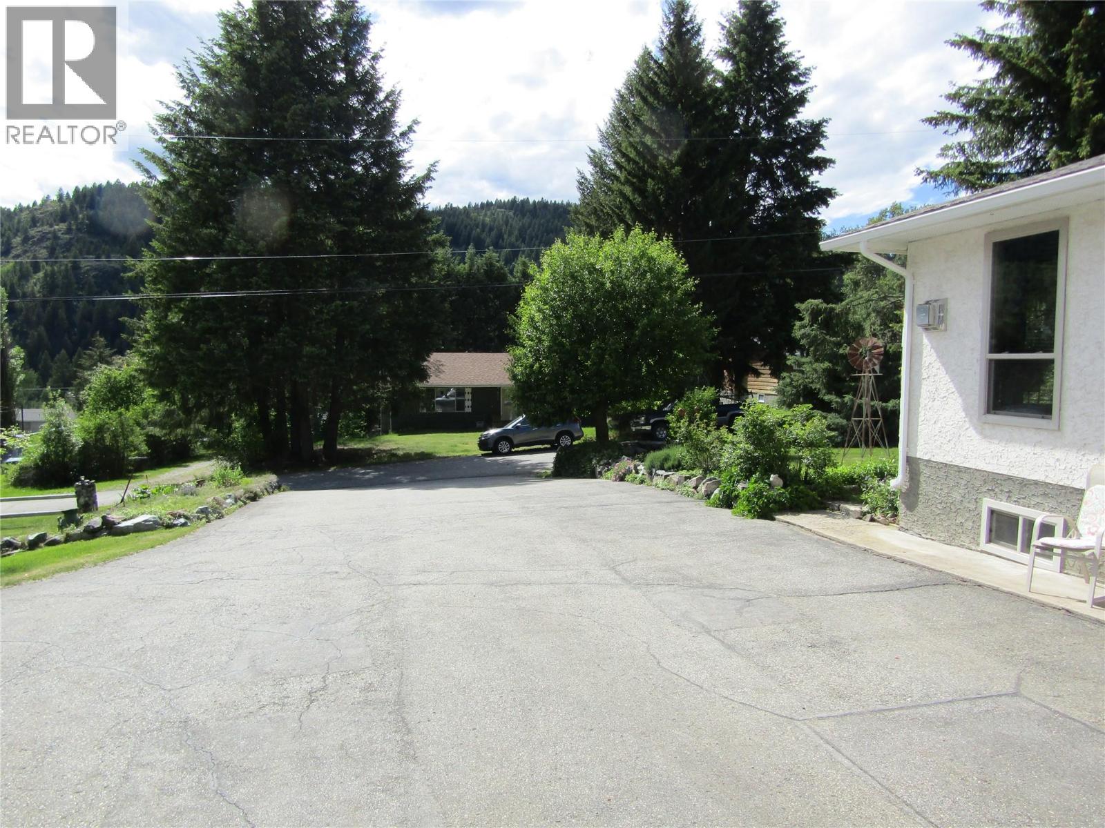884 Strathmore Avenue, Greenwood, British Columbia  V0H 1J0 - Photo 5 - 10390938