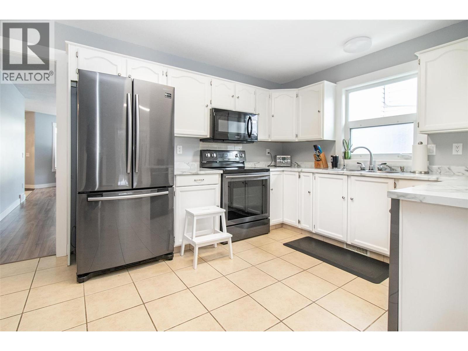 1325 Bothe Road, Kelowna, British Columbia  V1W 3C1 - Photo 3 - 10390414
