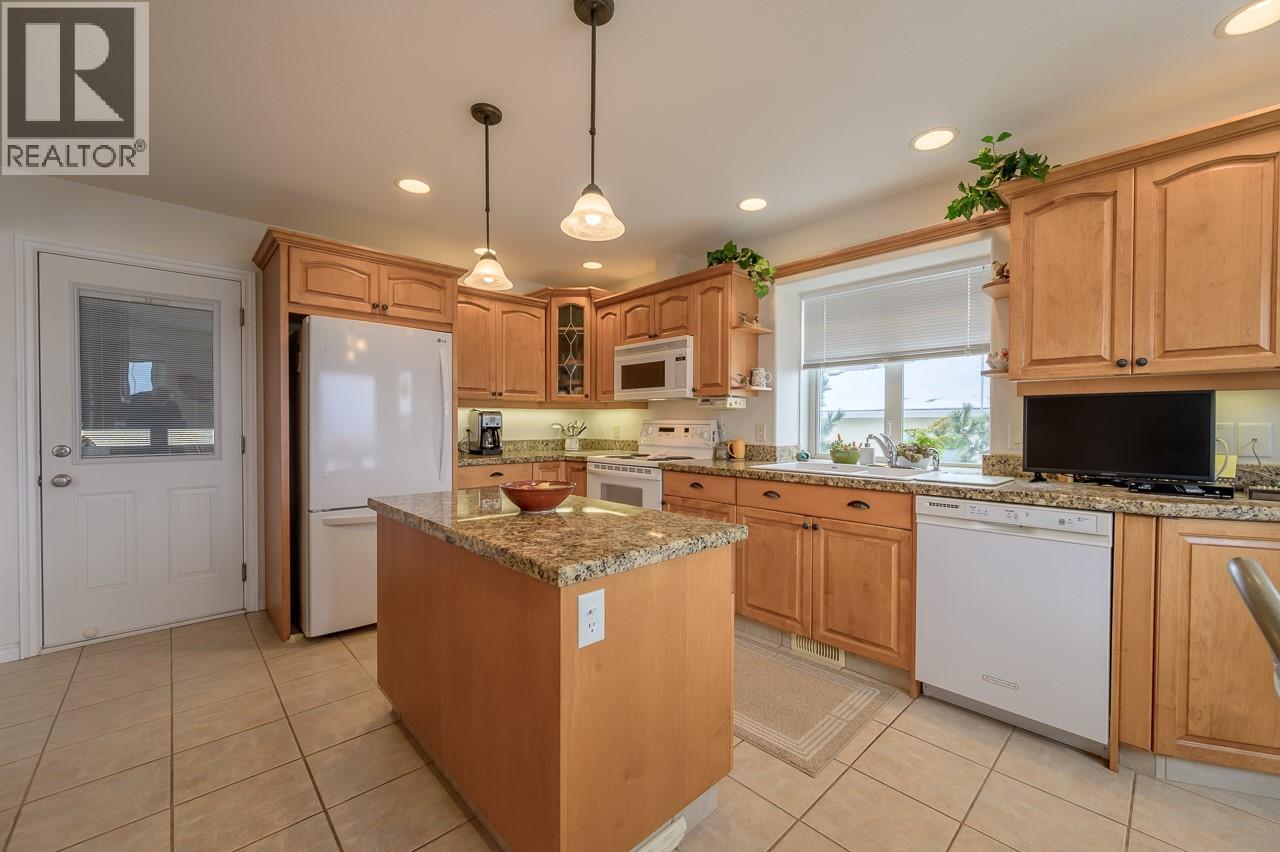 1651 Valleyview Drive Unit# 6, Kamloops, British Columbia  V2C 0A4 - Photo 8 - 10391316