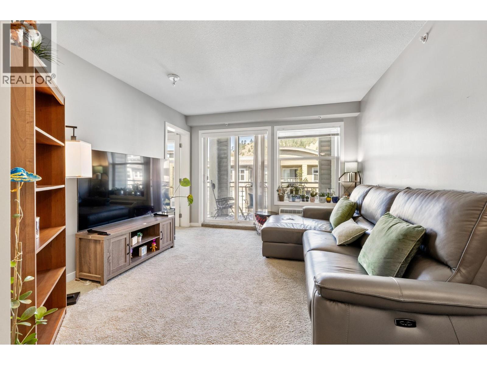 539 Yates Road Unit# 409, Kelowna, British Columbia  V1V 2T8 - Photo 2 - 10390406