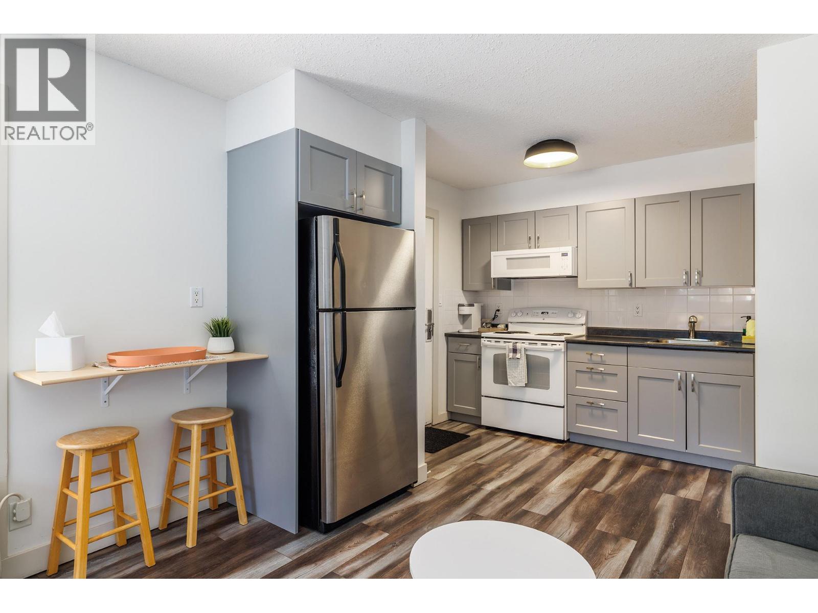 4201 Skaha Lake Road, Penticton, British Columbia  V2A 0K4 - Photo 25 - 10390057