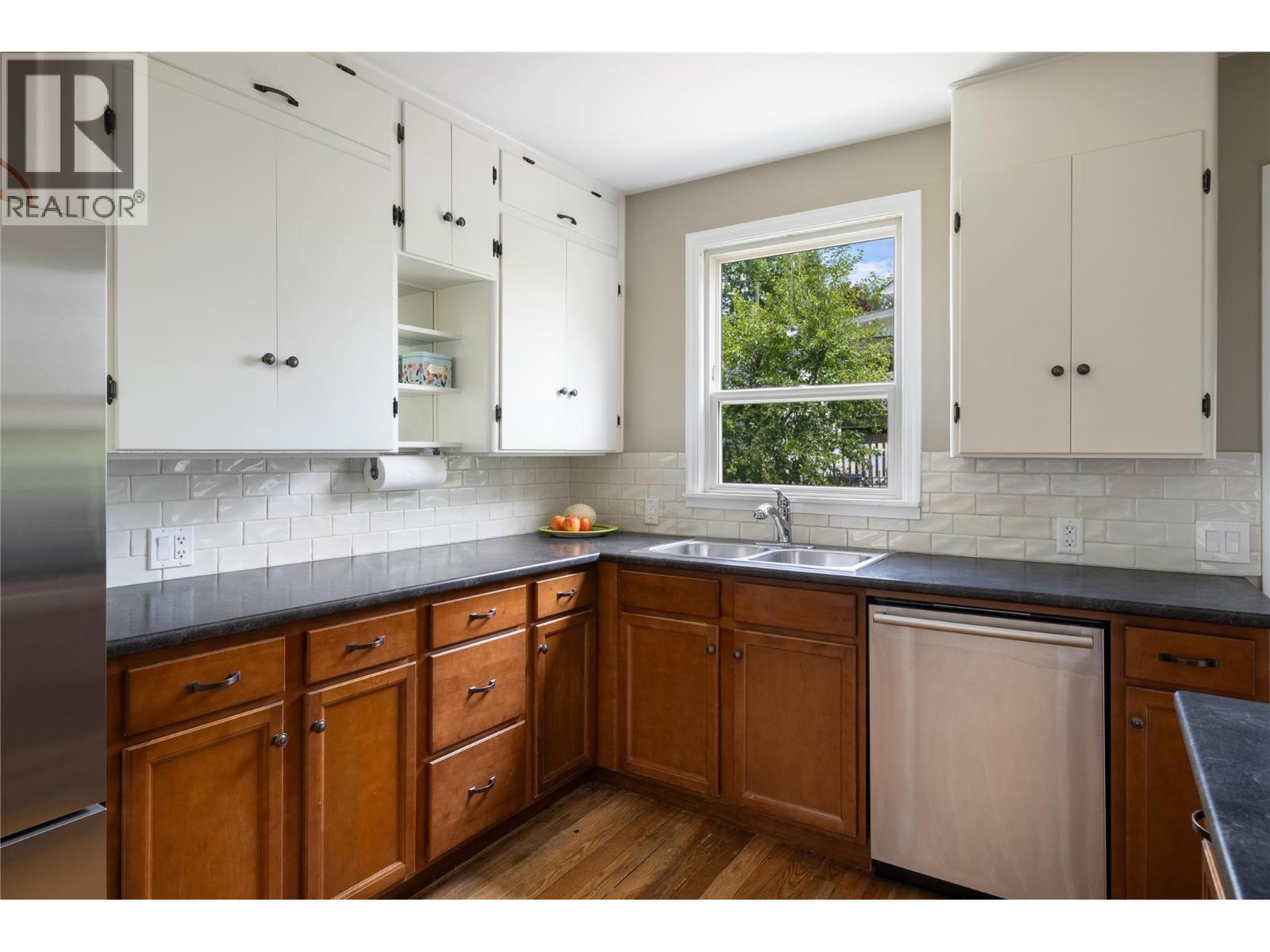 2105 32 Avenue, Vernon, British Columbia  V1T 2K1 - Photo 21 - 10391317