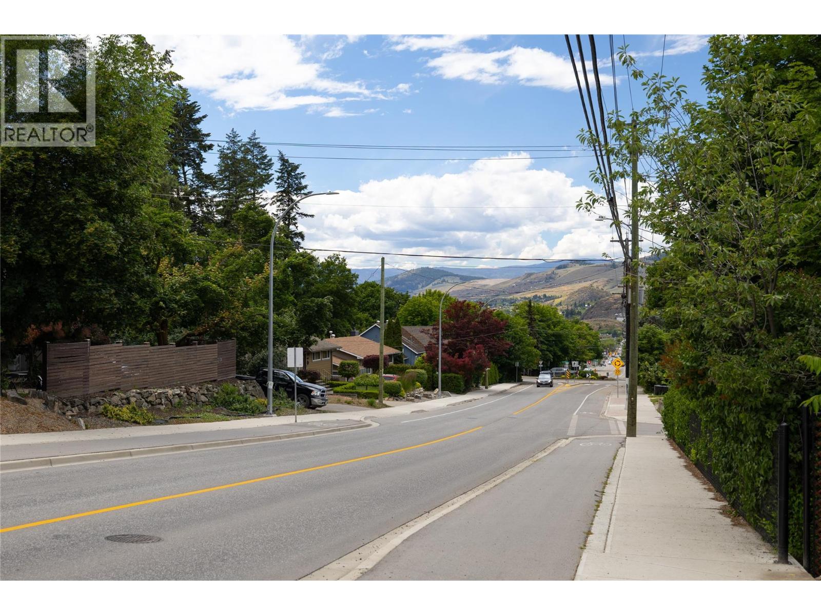 2105 32 Avenue, Vernon, British Columbia  V1T 2K1 - Photo 43 - 10391317