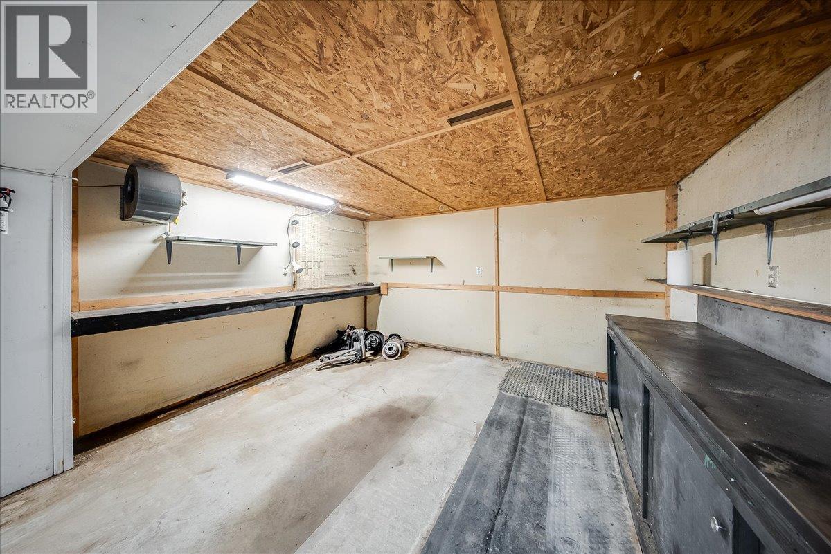 840 Columbia Avenue, Castlegar, British Columbia  V1N 1H2 - Photo 30 - 10391218