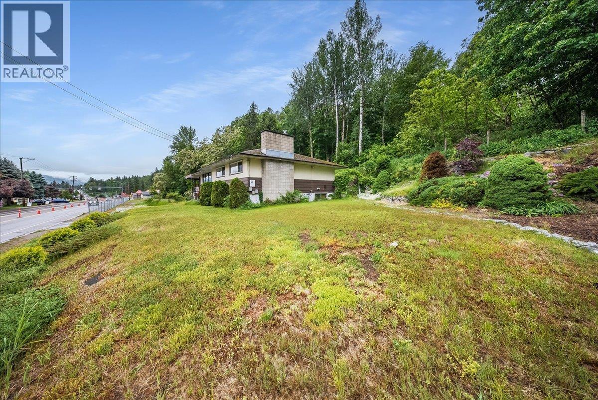 840 Columbia Avenue, Castlegar, British Columbia  V1N 1H2 - Photo 5 - 10391218