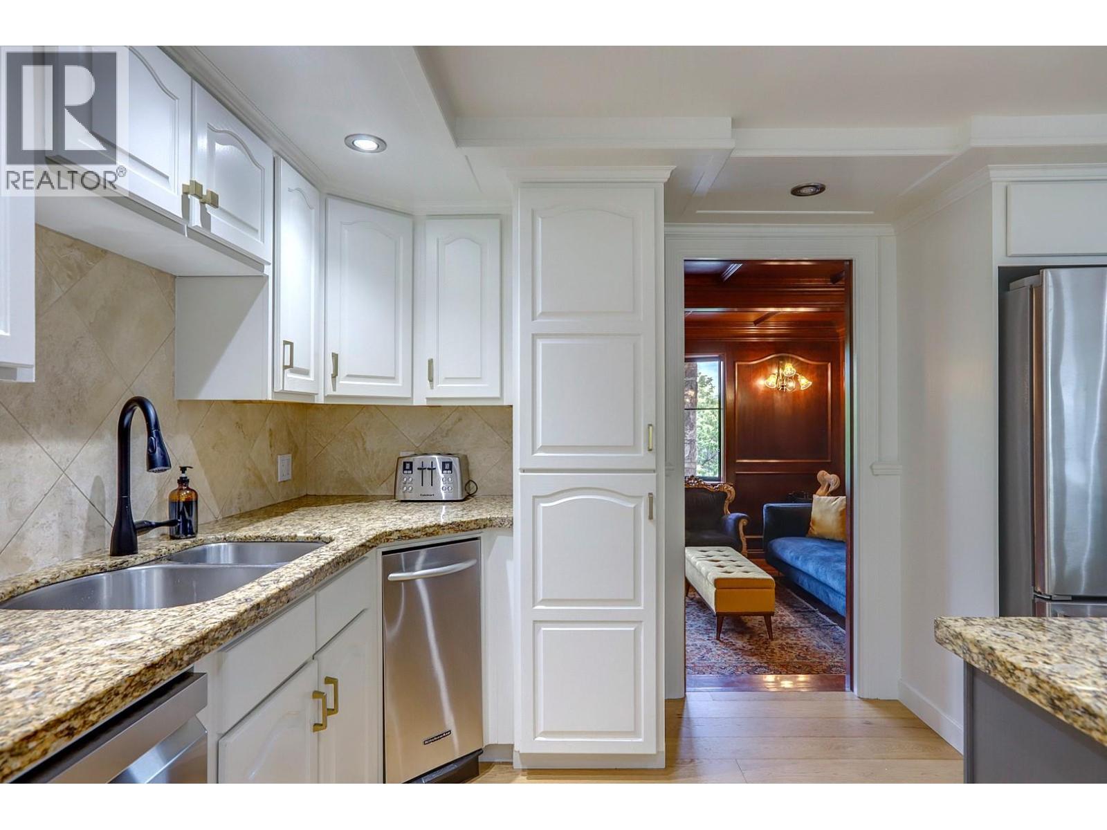 10802 Coldstream Creek Road, Coldstream, British Columbia  V1B 1C9 - Photo 21 - 10391040