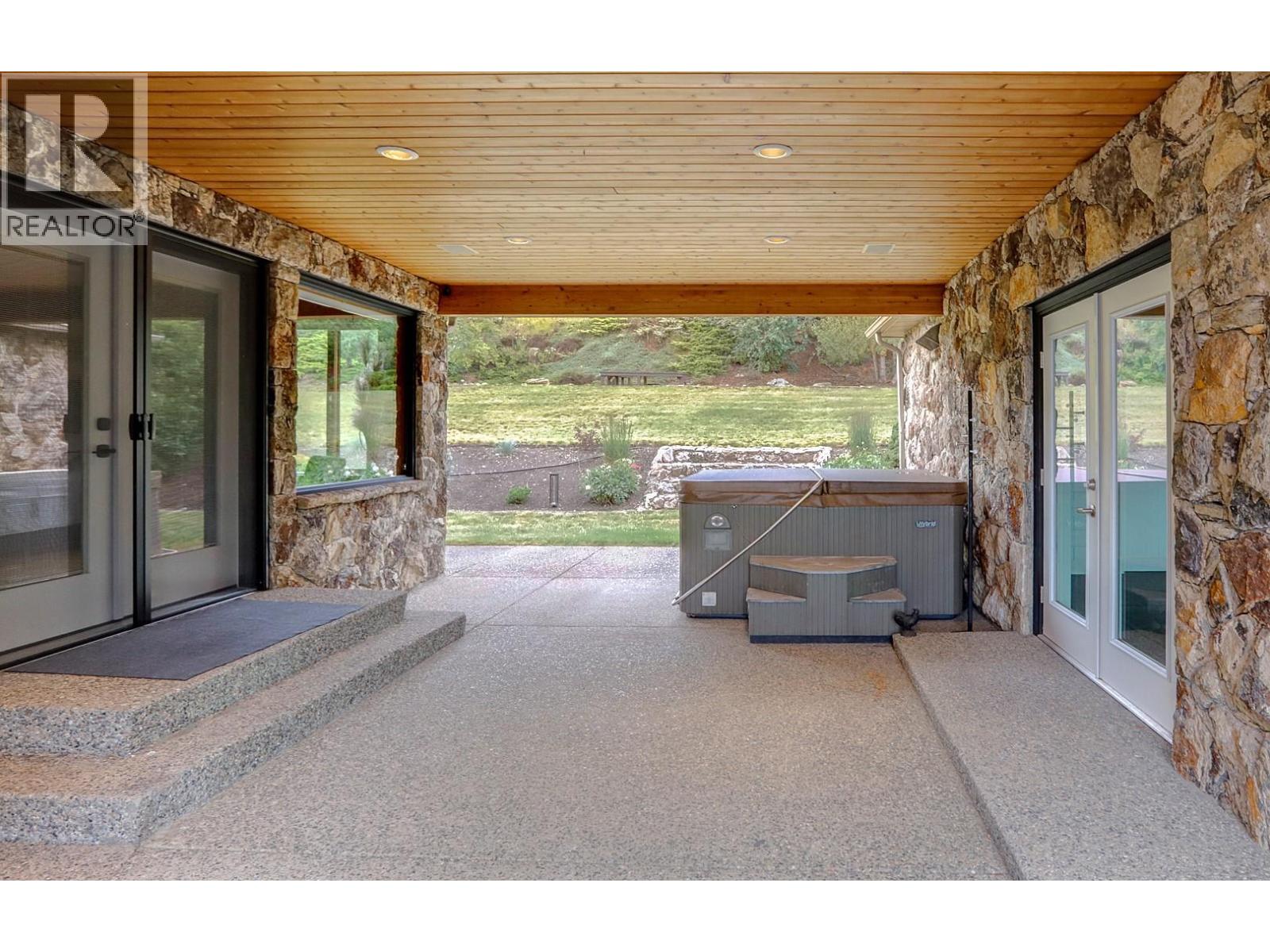10802 Coldstream Creek Road, Coldstream, British Columbia  V1B 1C9 - Photo 41 - 10391040