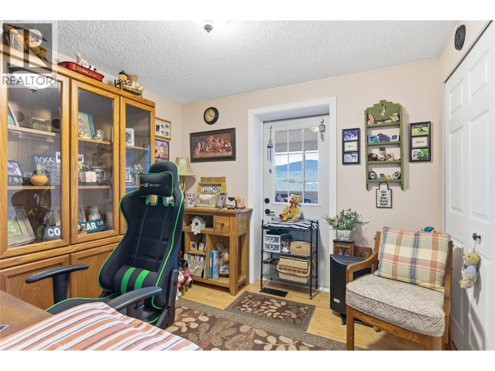 6584 Pinecrest Drive, Cache Creek, British Columbia  V0K 2P0 - Photo 17 - 10391284