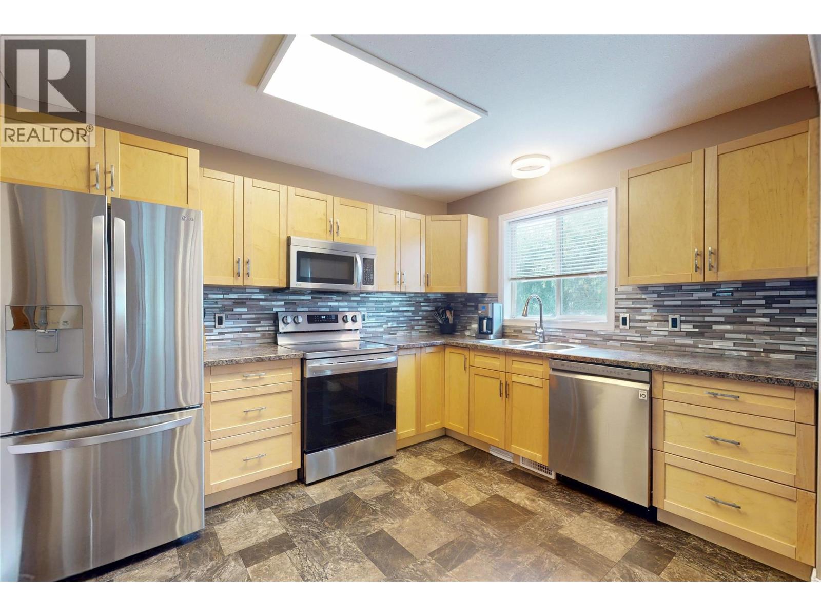 4450 Postill Drive Unit# 33, Kelowna, British Columbia  V1X 7T9 - Photo 13 - 10389258