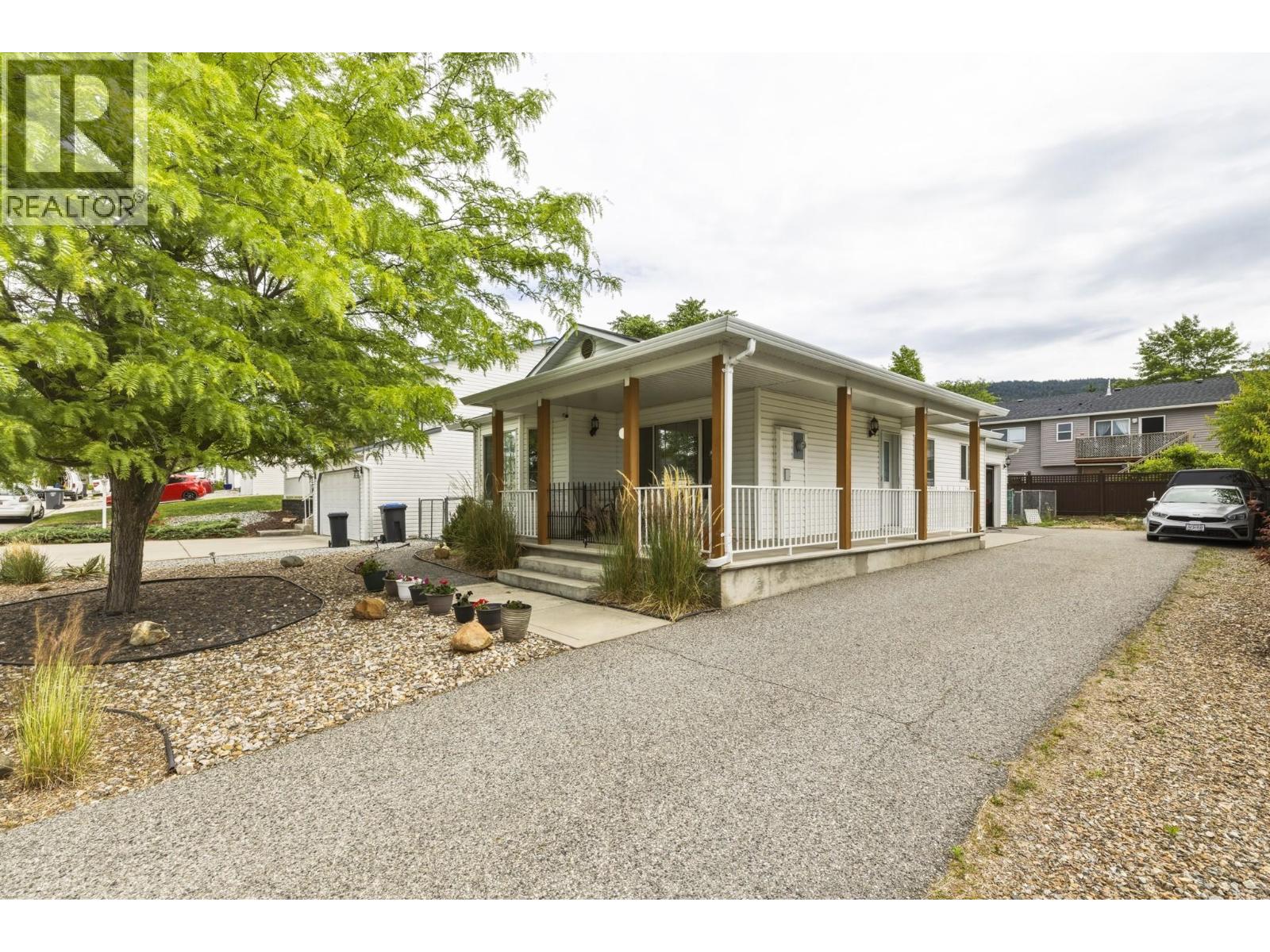 4450 Postill Drive Unit# 33, Kelowna, British Columbia  V1X 7T9 - Photo 2 - 10389258