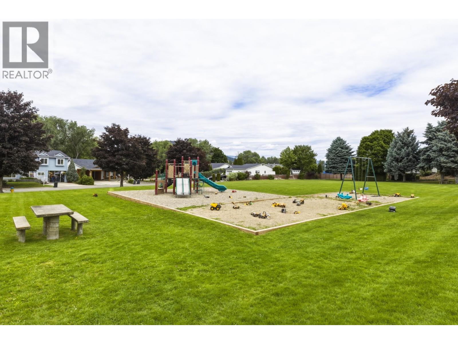 4450 Postill Drive Unit# 33, Kelowna, British Columbia  V1X 7T9 - Photo 32 - 10389258