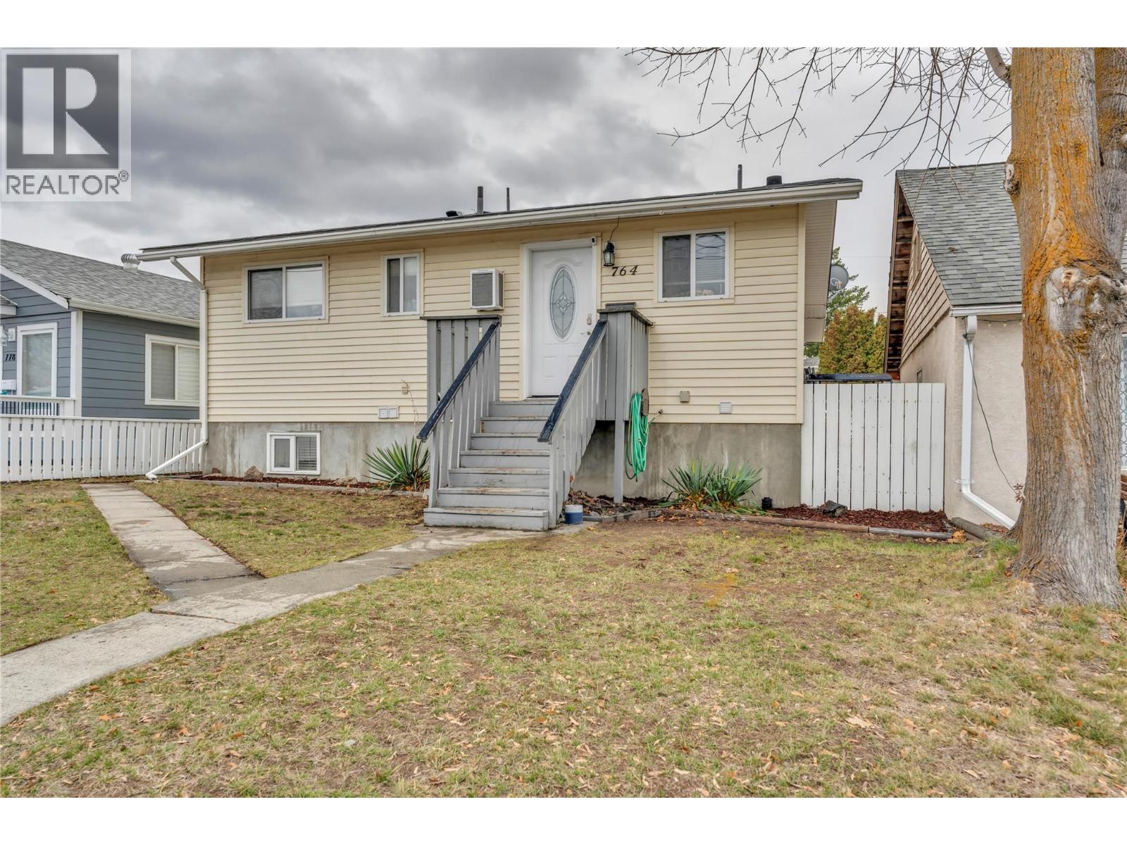 764 Penticton Avenue, Penticton, British Columbia  V2A 2M8 - Photo 2 - 10391329