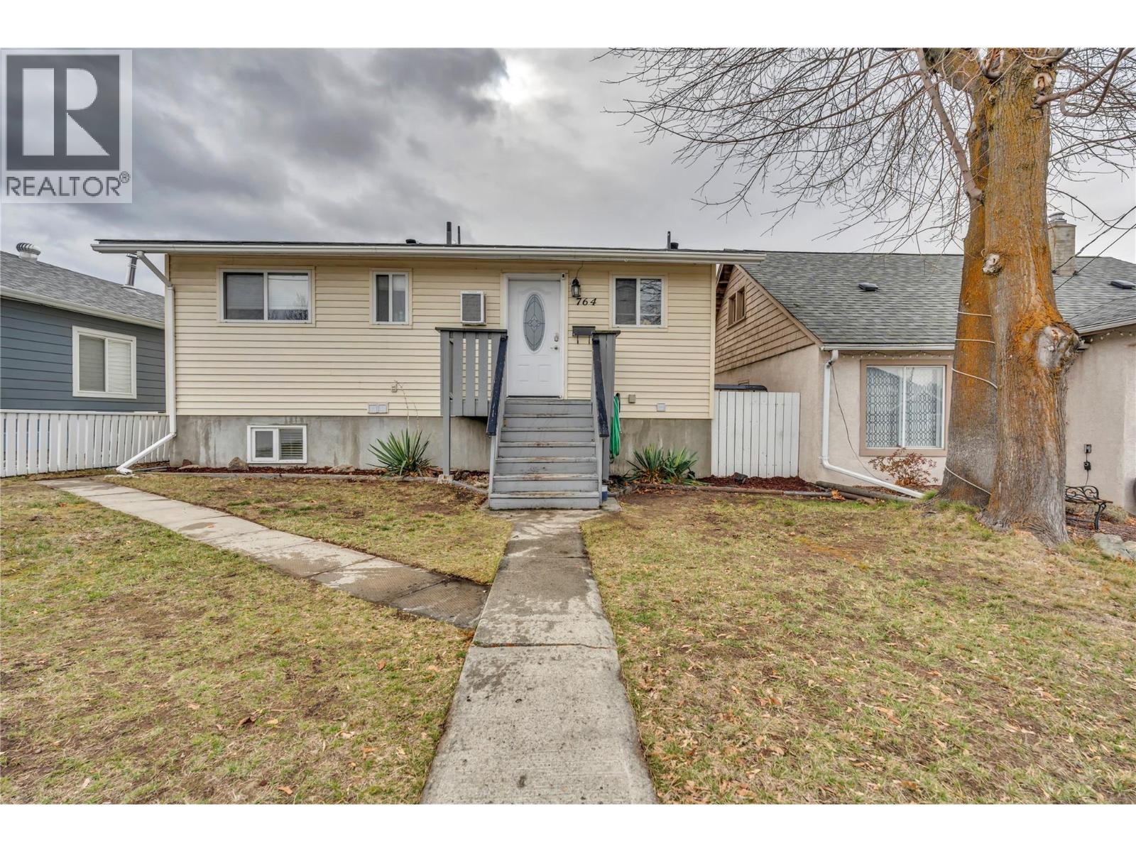 764 Penticton Avenue, Penticton, British Columbia  V2A 2M8 - Photo 3 - 10391329