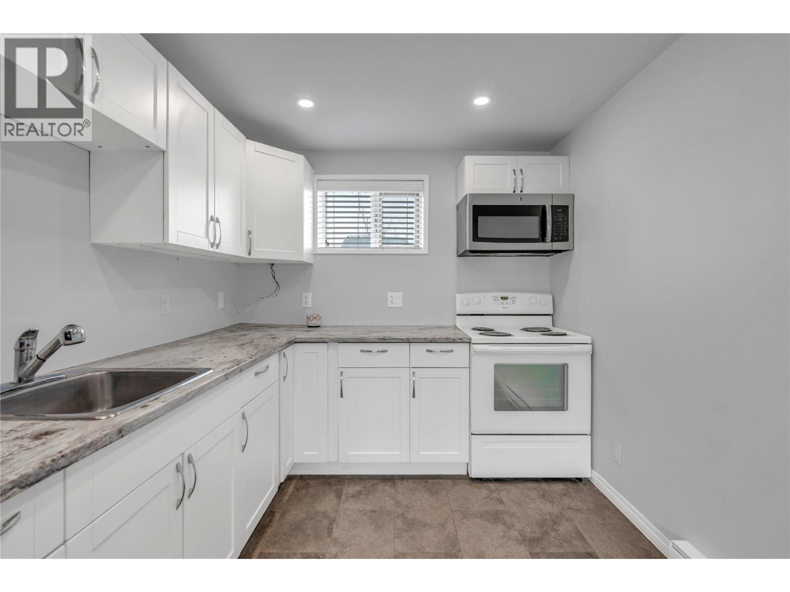 764 Penticton Avenue, Penticton, British Columbia  V2A 2M8 - Photo 31 - 10391329
