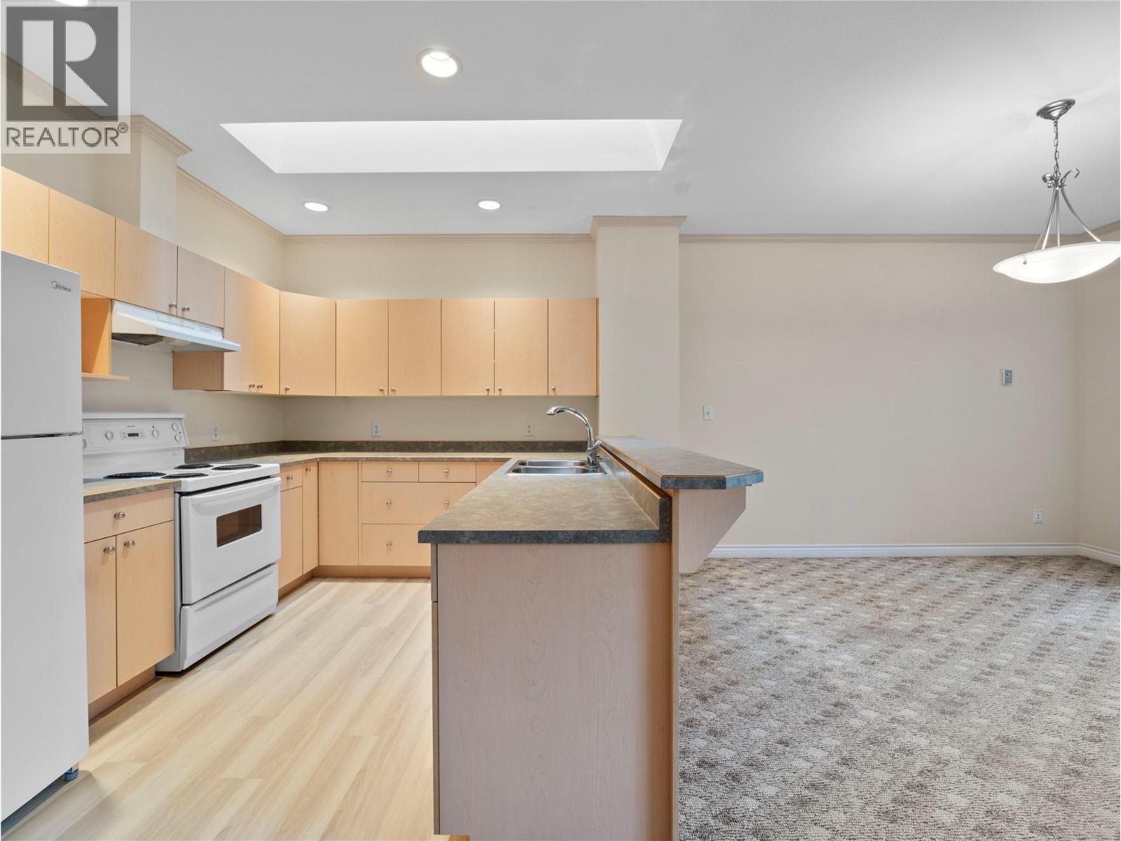 680 Marine Park Drive Ne Unit# 7, Salmon Arm, British Columbia  V1E 3L4 - Photo 7 - 10391127