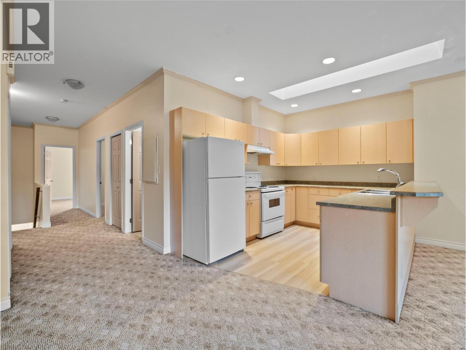 680 Marine Park Drive Ne Unit# 7, Salmon Arm, British Columbia  V1E 3L4 - Photo 8 - 10391127