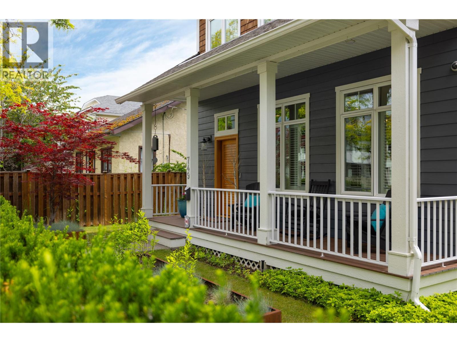 747 & 749 Wilson Avenue, Kelowna, British Columbia  V1Y 6X8 - Photo 2 - 10384357
