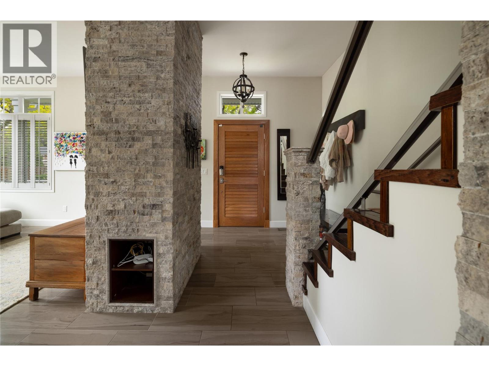 747 & 749 Wilson Avenue, Kelowna, British Columbia  V1Y 6X8 - Photo 25 - 10384357