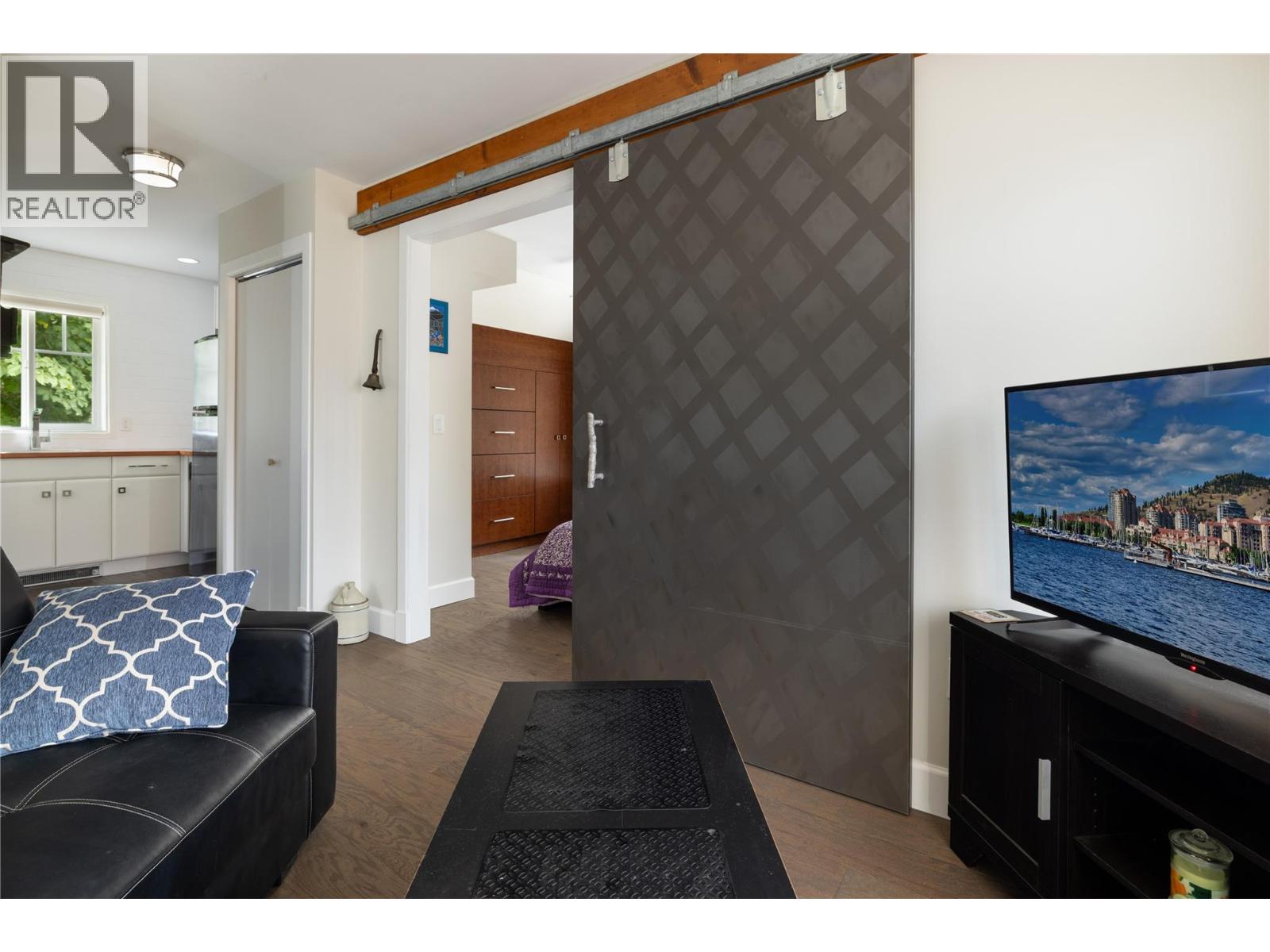 747 & 749 Wilson Avenue, Kelowna, British Columbia  V1Y 6X8 - Photo 49 - 10384357