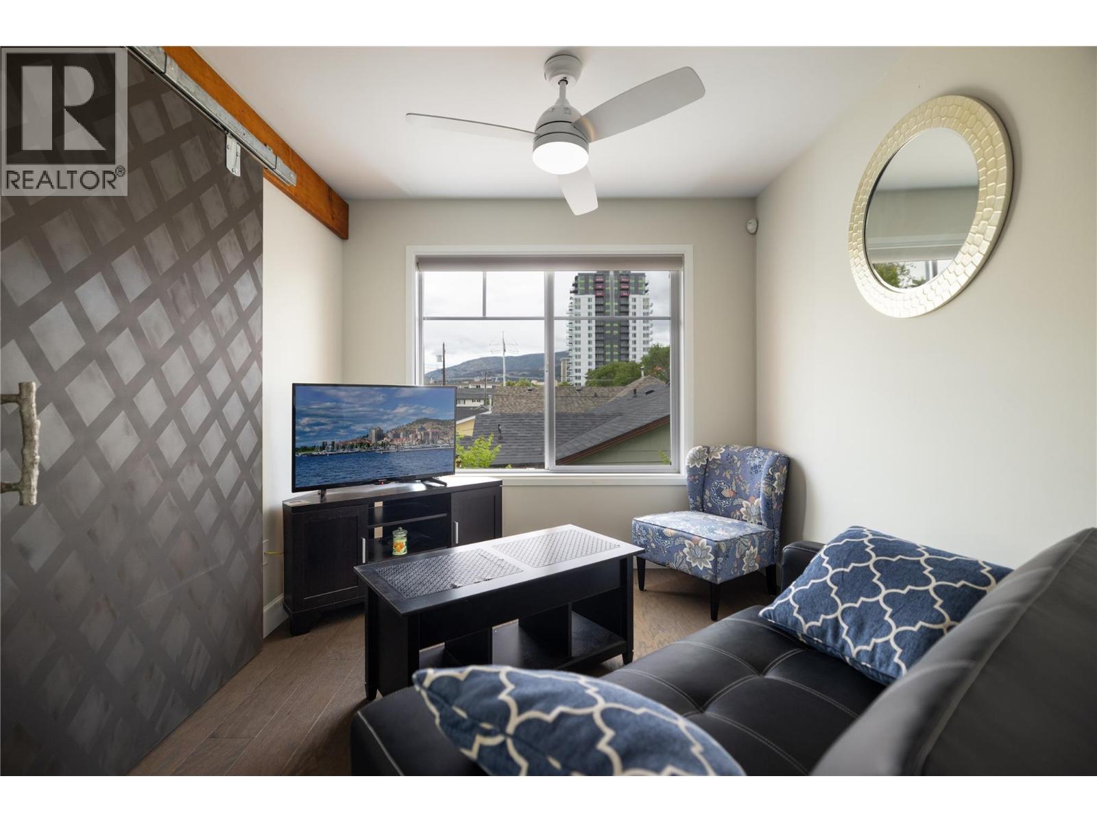 747 & 749 Wilson Avenue, Kelowna, British Columbia  V1Y 6X8 - Photo 51 - 10384357
